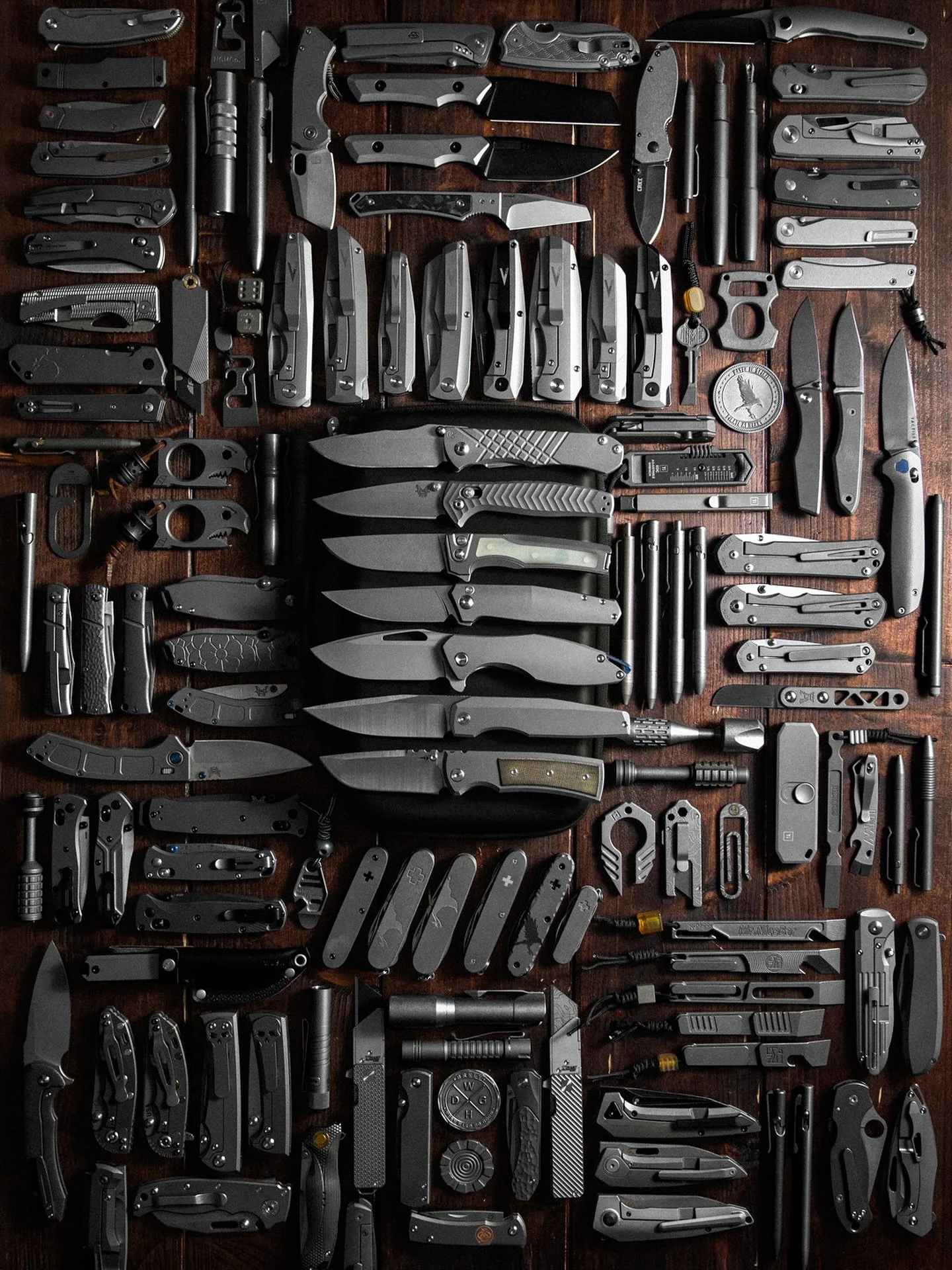 I&rsquo;m like the EDC version of Beetlejuice. If you make a wide flatlay with a ton of color coordinated gear, like @the_brass_king did, that&rsquo;s an automatic challenge and I feel obligated to put you in your place.

So I had to bust out some (!