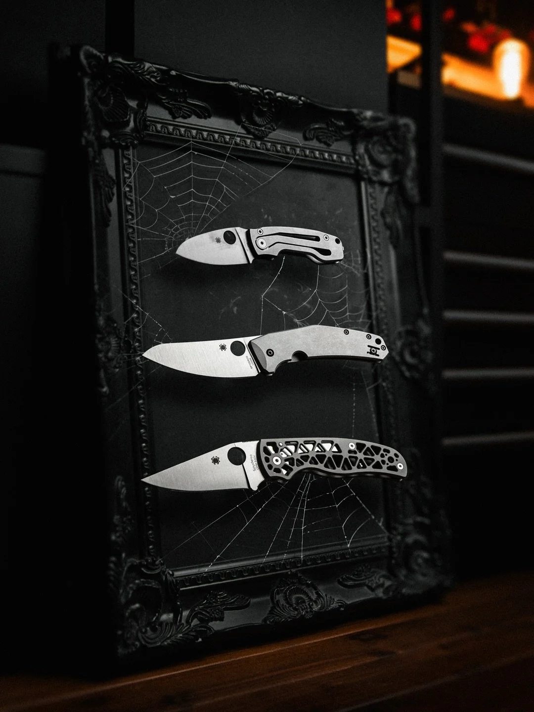 These little spiders somehow crawled their way into my collection&hellip;

Three very different @spyderco_inc knives, floating somewhere between design experiment and everyday carry staple.

Different blade shapes, locking mechanisms, sizes, and ergo