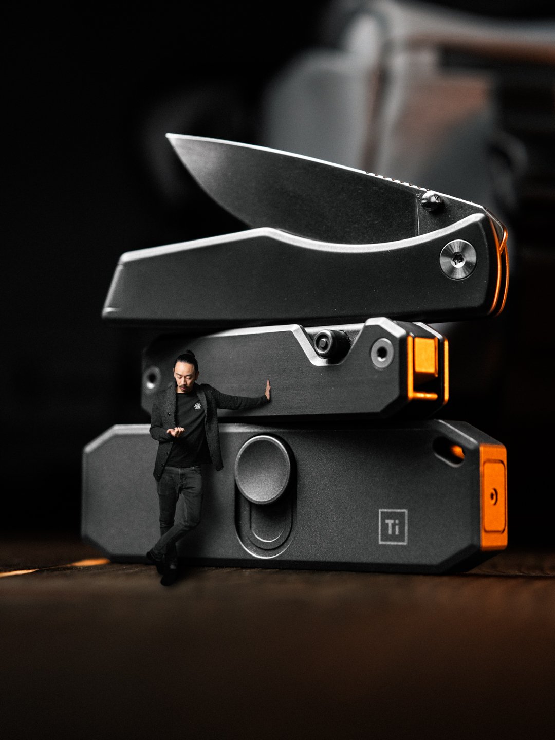 I think I need bigger pockets. Gotta be able to carry that @bigidesign trifecta.

#edc #edcgear #bigidesign #titaniumtools #everydaycarry