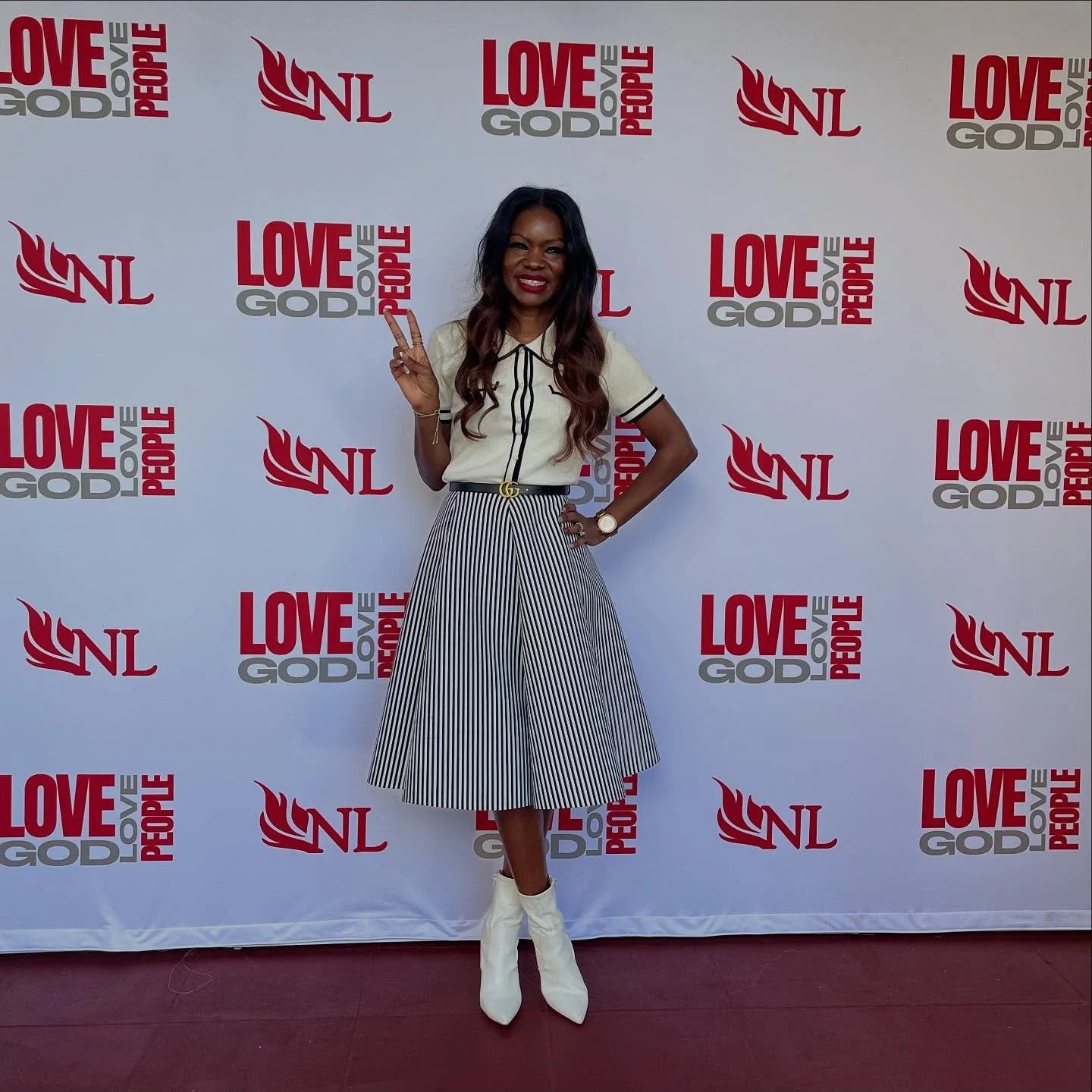 First Sundays always hit different! 🙌🏾 Being the collective gratitude of those in church of making it to another month or making moments with the littles, IM HERE FOR IT! 🍂 

This month let&rsquo;s be intentional about being:

1. Present
2. Gratef