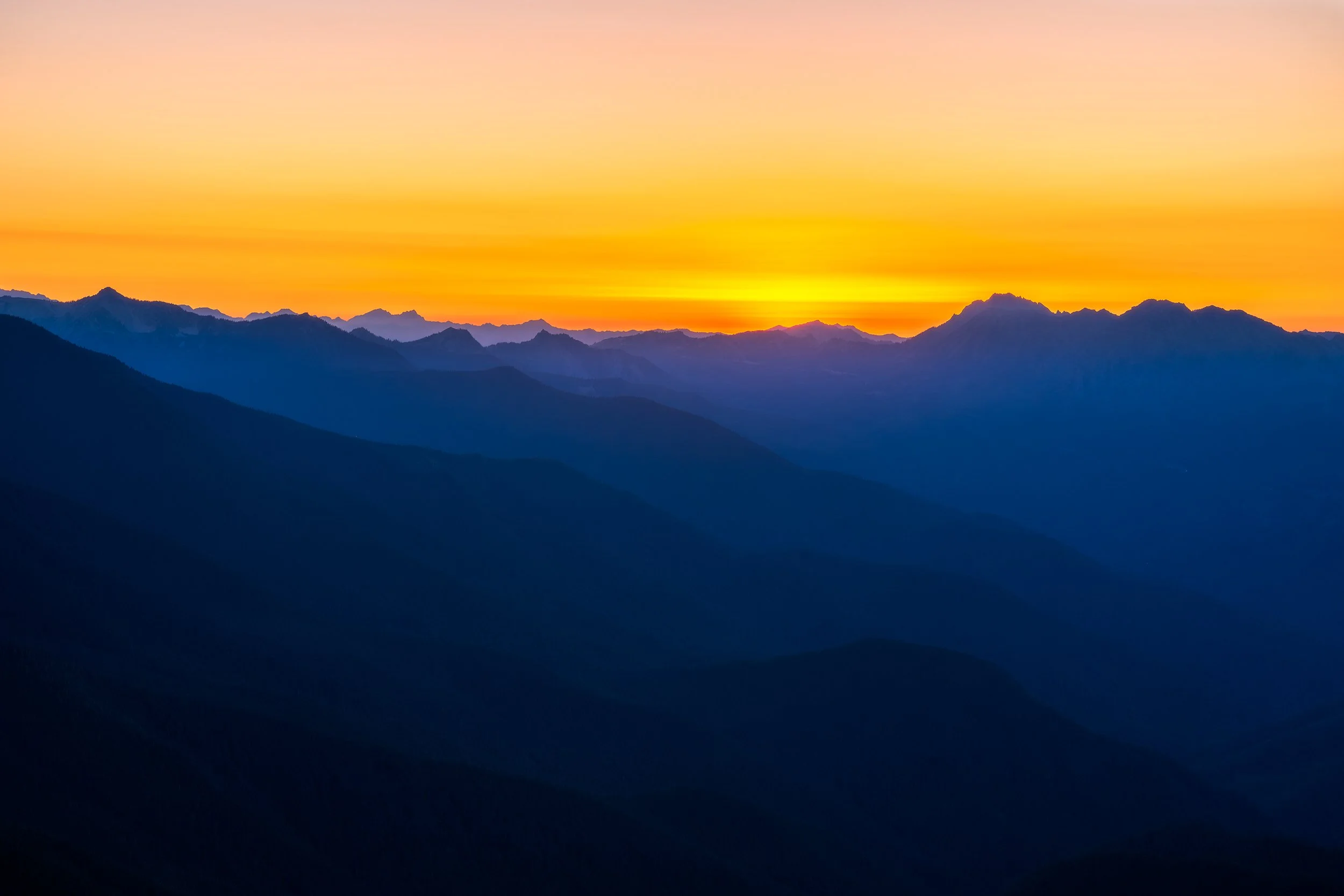Chasing the golden hour at Blue Mountain, Olympic National Park    Golden Hour, Cold  