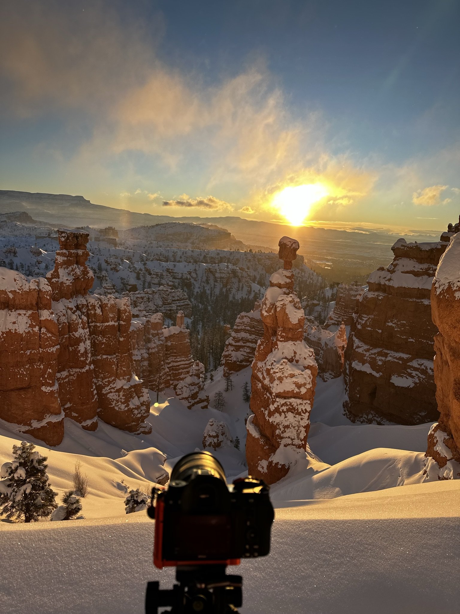 Sunrise winter Bryce Canyon