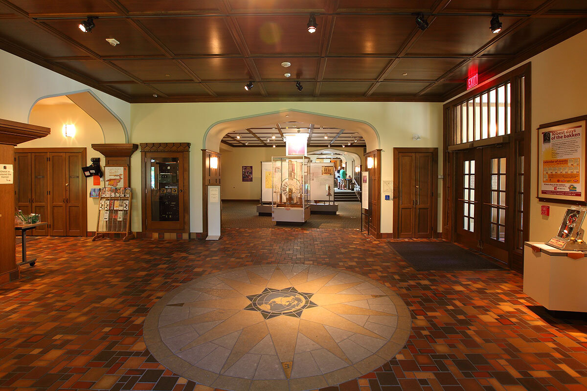 Museum lobby before renovation.