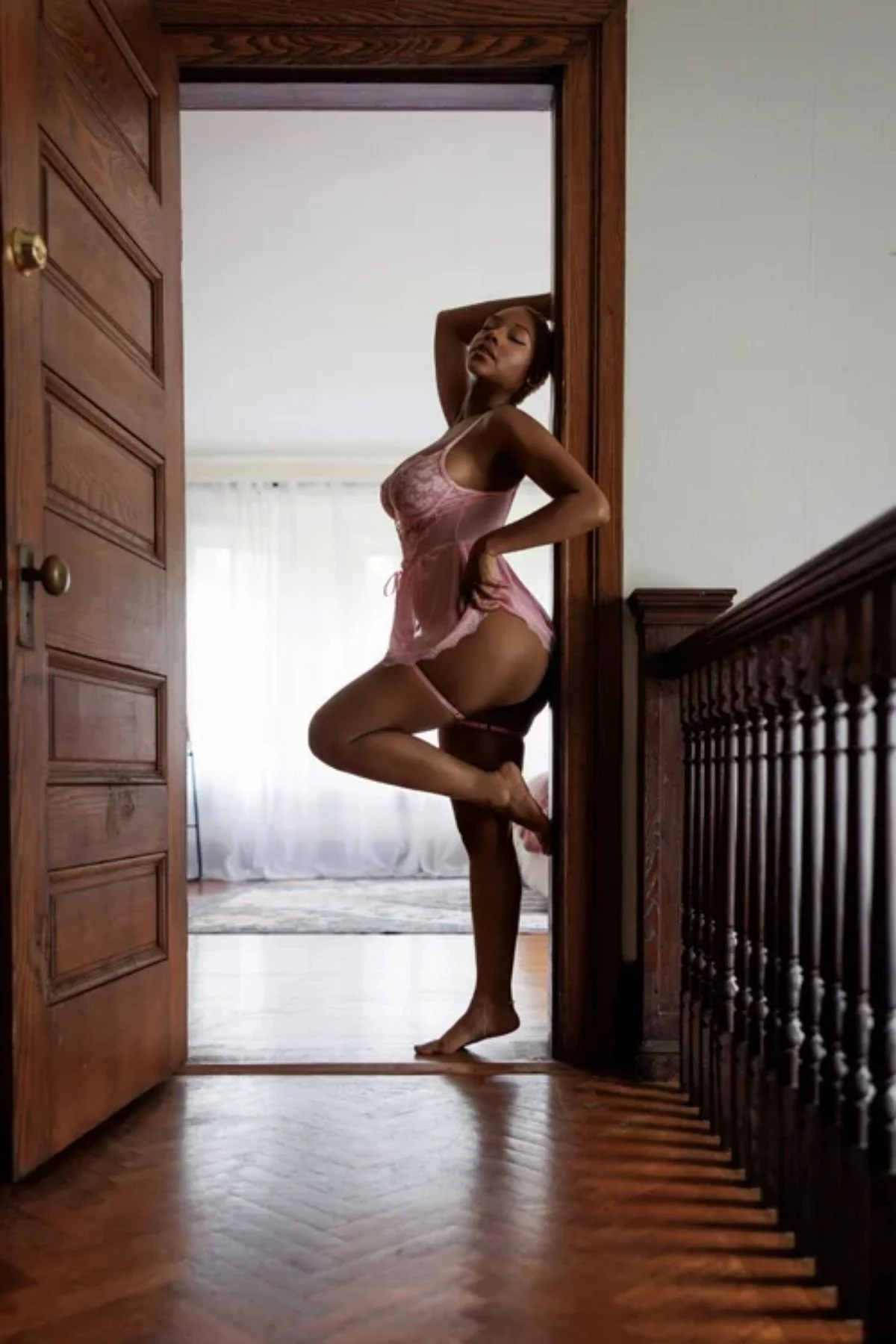 Effortless Boudoir / Baltimore Maryland Boudoir Photographer + Empowerment Photoshoot