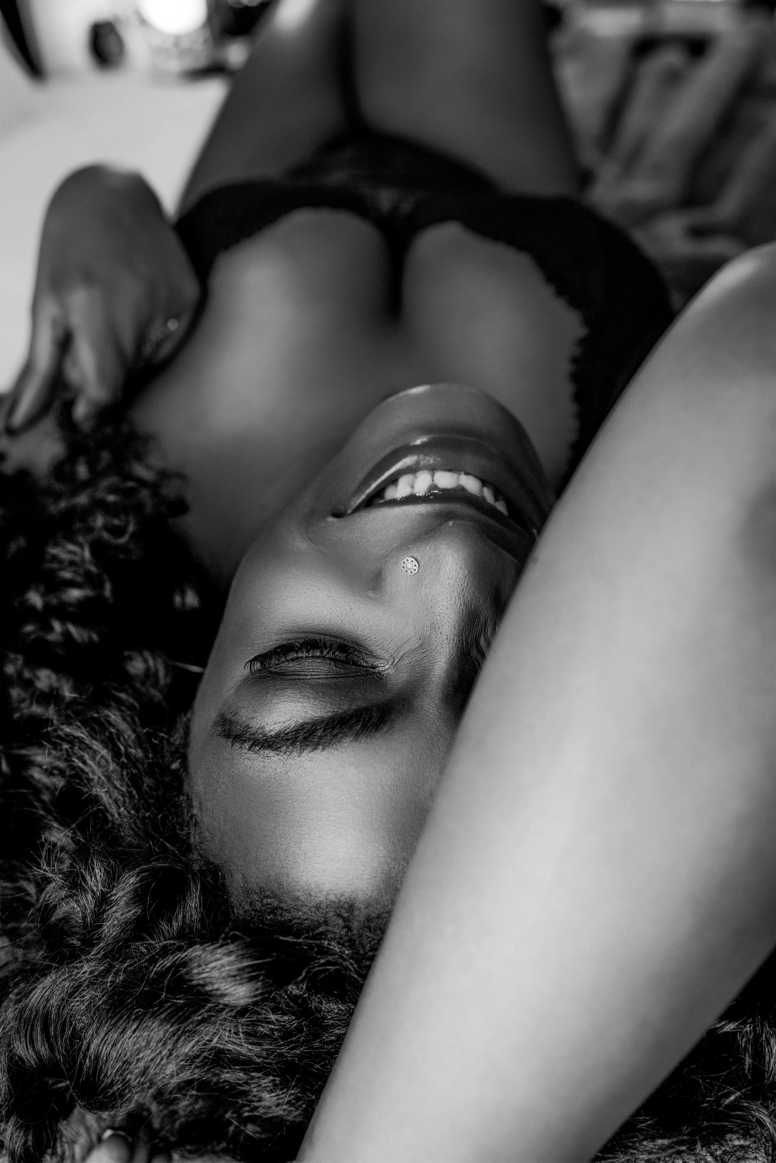 Effortless Boudoir / Baltimore Maryland Boudoir Photographer + Black and White Photography