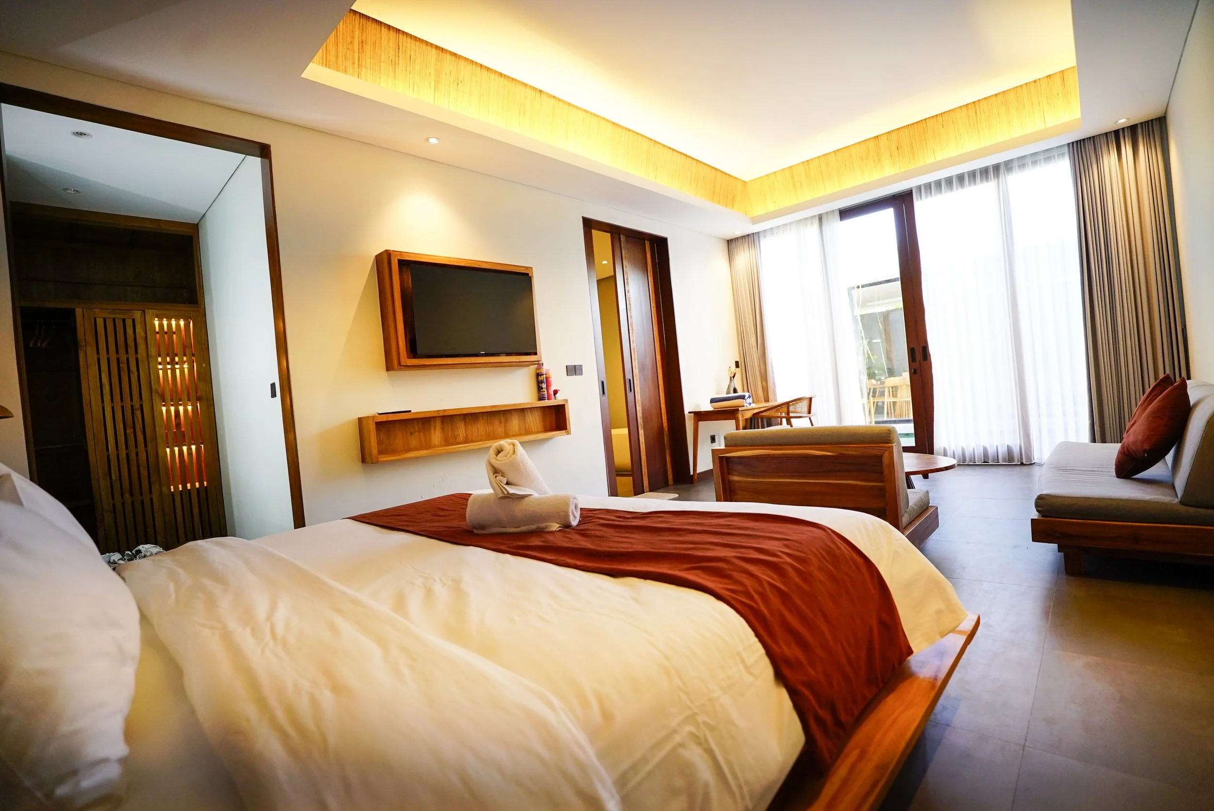 RealEstate-05.jpg