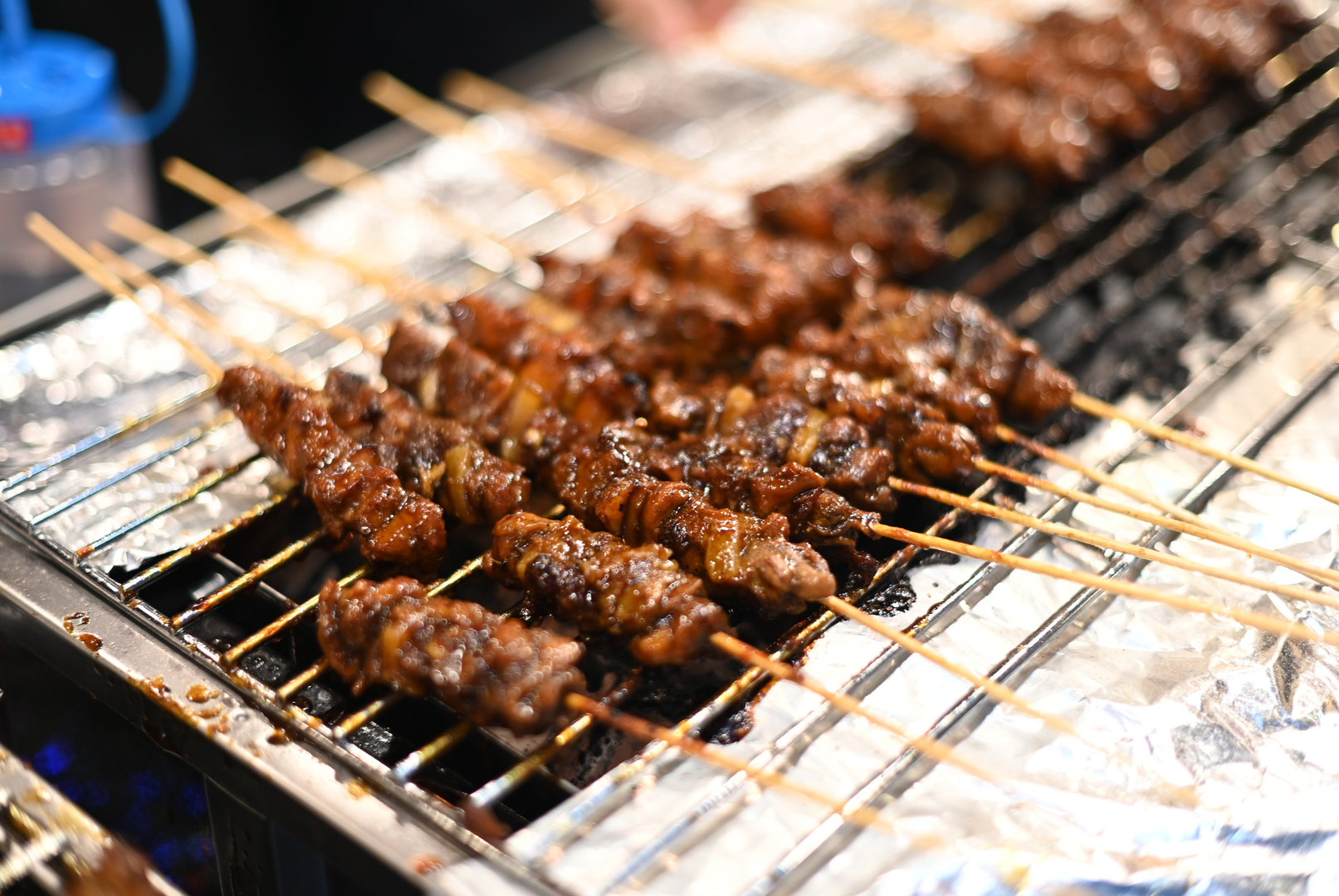 What is Τσικνοπέμπτη all about?