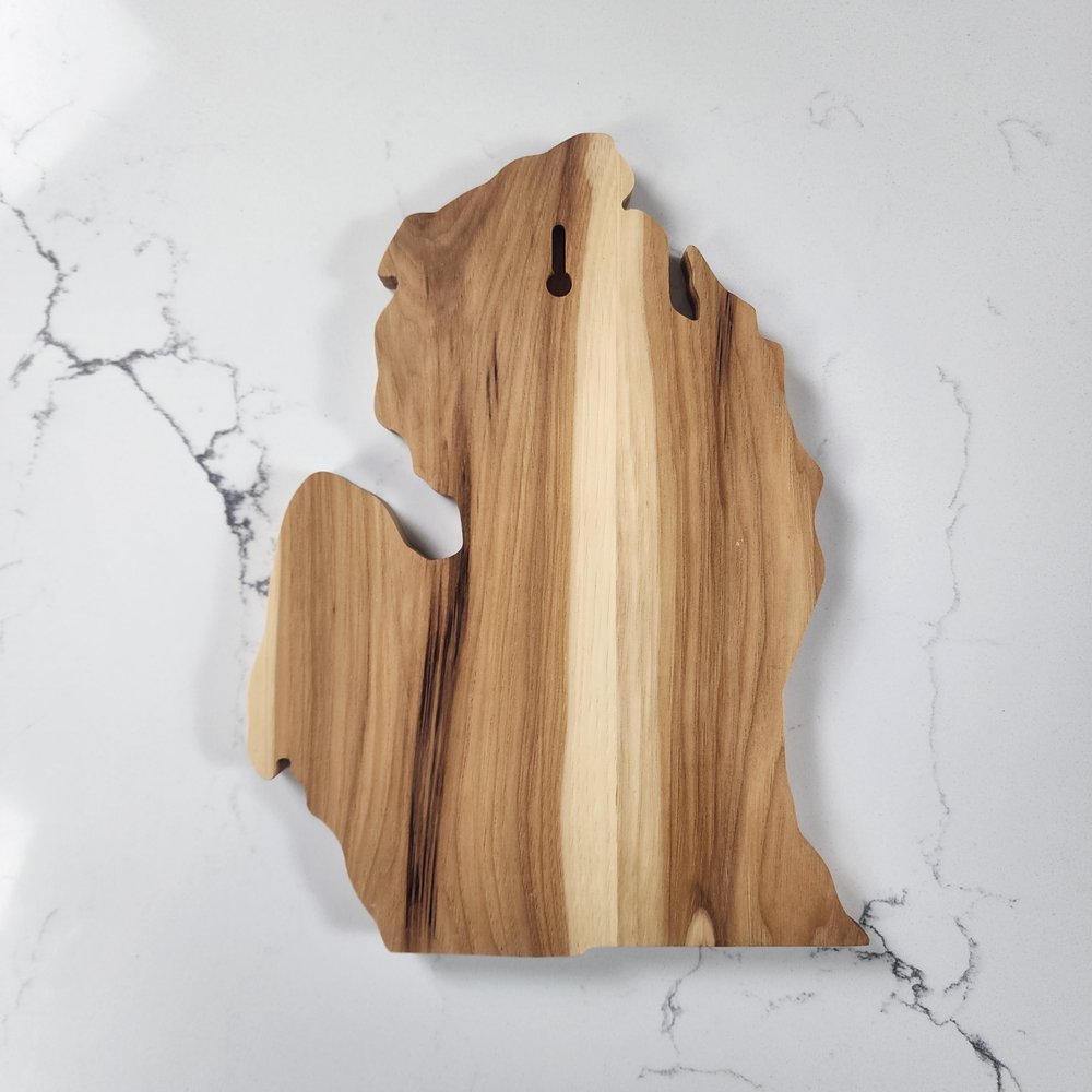 Fishing Outline - Michigan - Wooden Engraved - Cutting Board