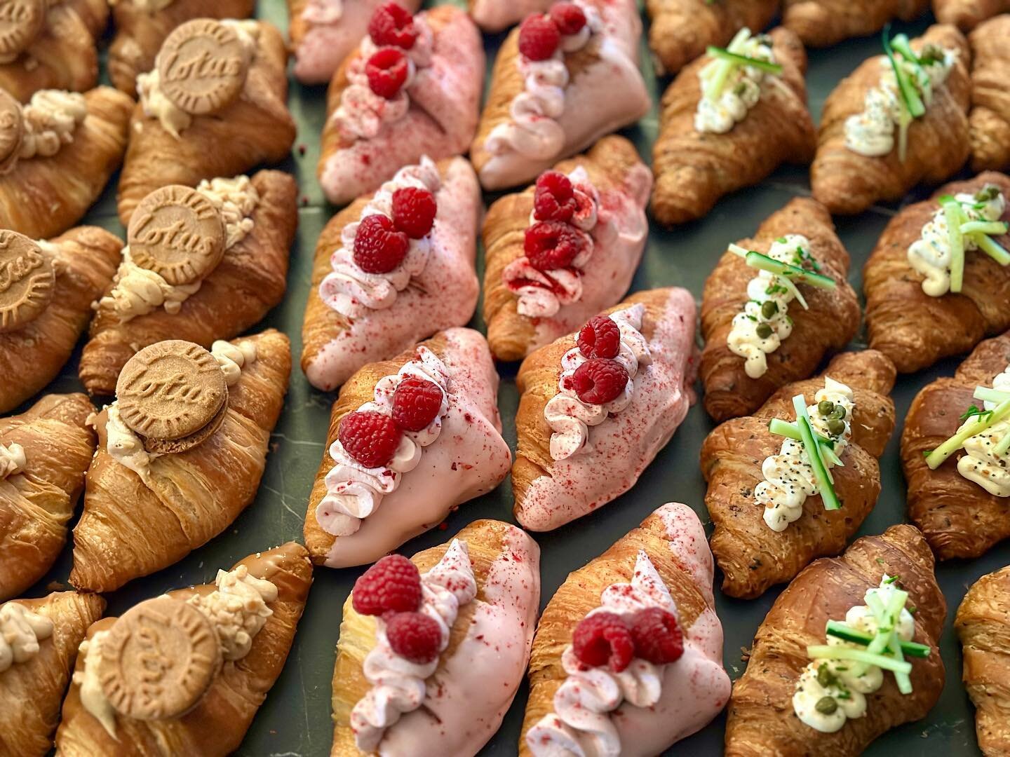 Planning on staying in bed on this glorious Saturday? Don&rsquo;t! This fake St Louis spring won&rsquo;t last long. Enjoy the city breeze&hellip;. On your way to get these stuffed croissants. Today we have, Cookie Butter, Raspberry Cr&eacute;m&eacute