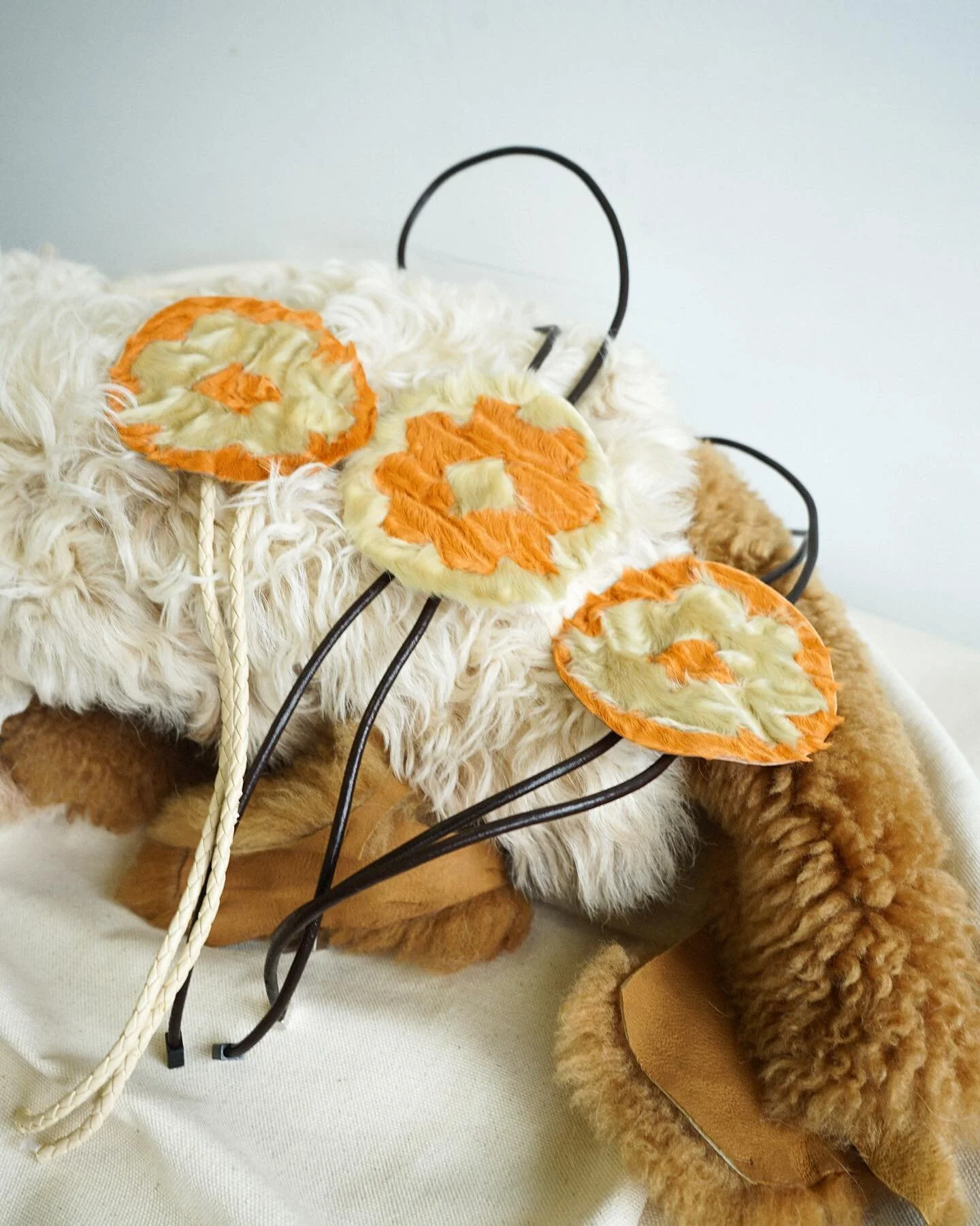 🤠🐑Collection🐑🤠

Buy a bolo, support a Cowgirl. 

I love these earthy yet vibrant shades of Swakara fur. Leather backing and easy-slide adjusting. So original! 🌼👔

#shopsmall #bolotie #vintagestyle #furryflower #madeinnewyork #sustainablefur #re