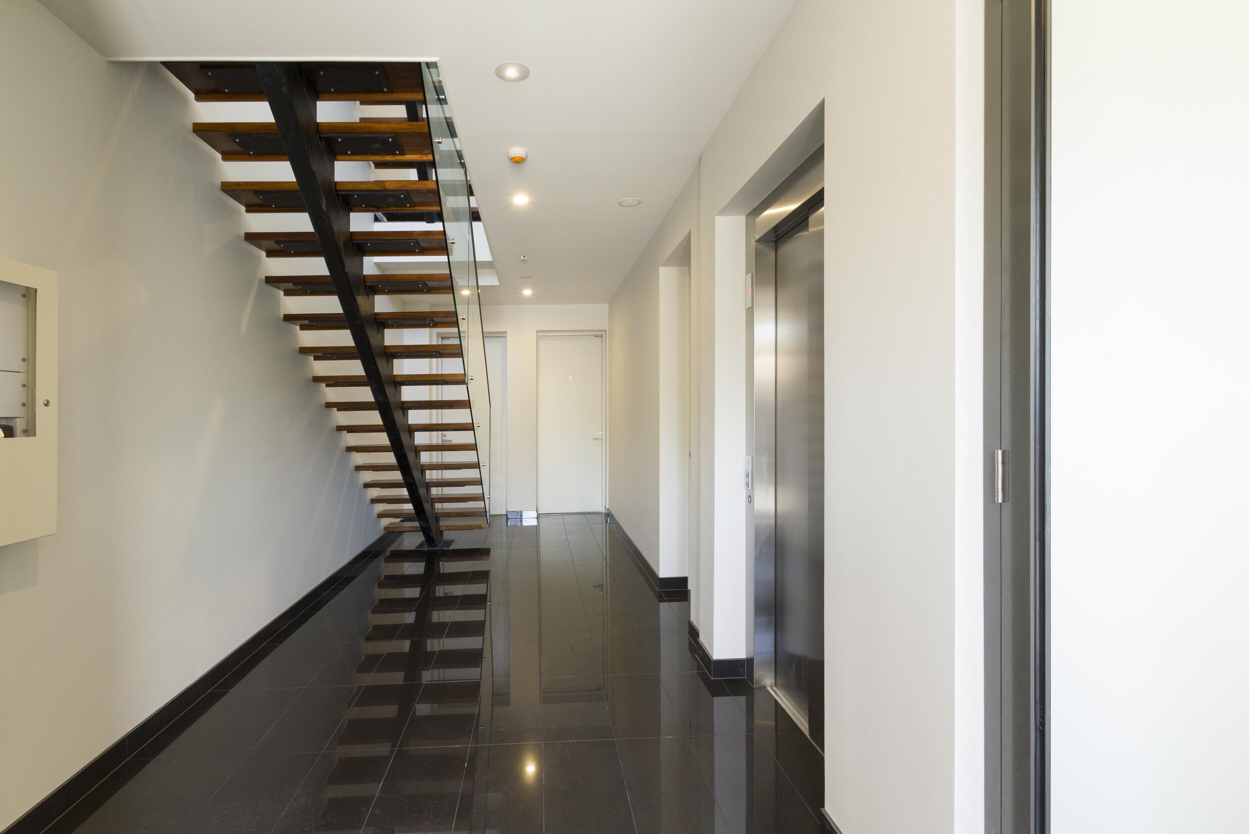 foyer.jpg