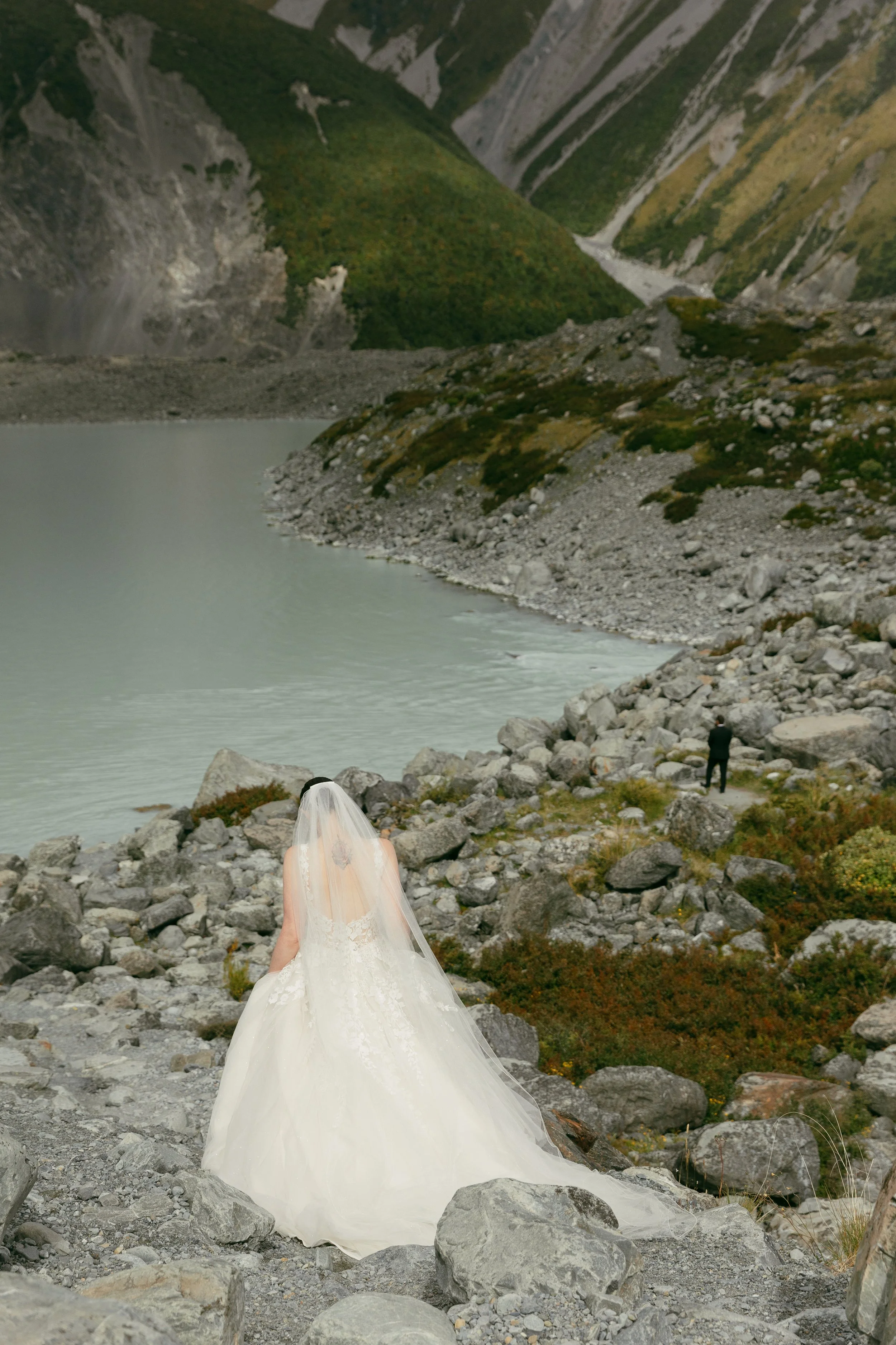 Laura & Josh - Eloise Bickle Photography-18.jpg