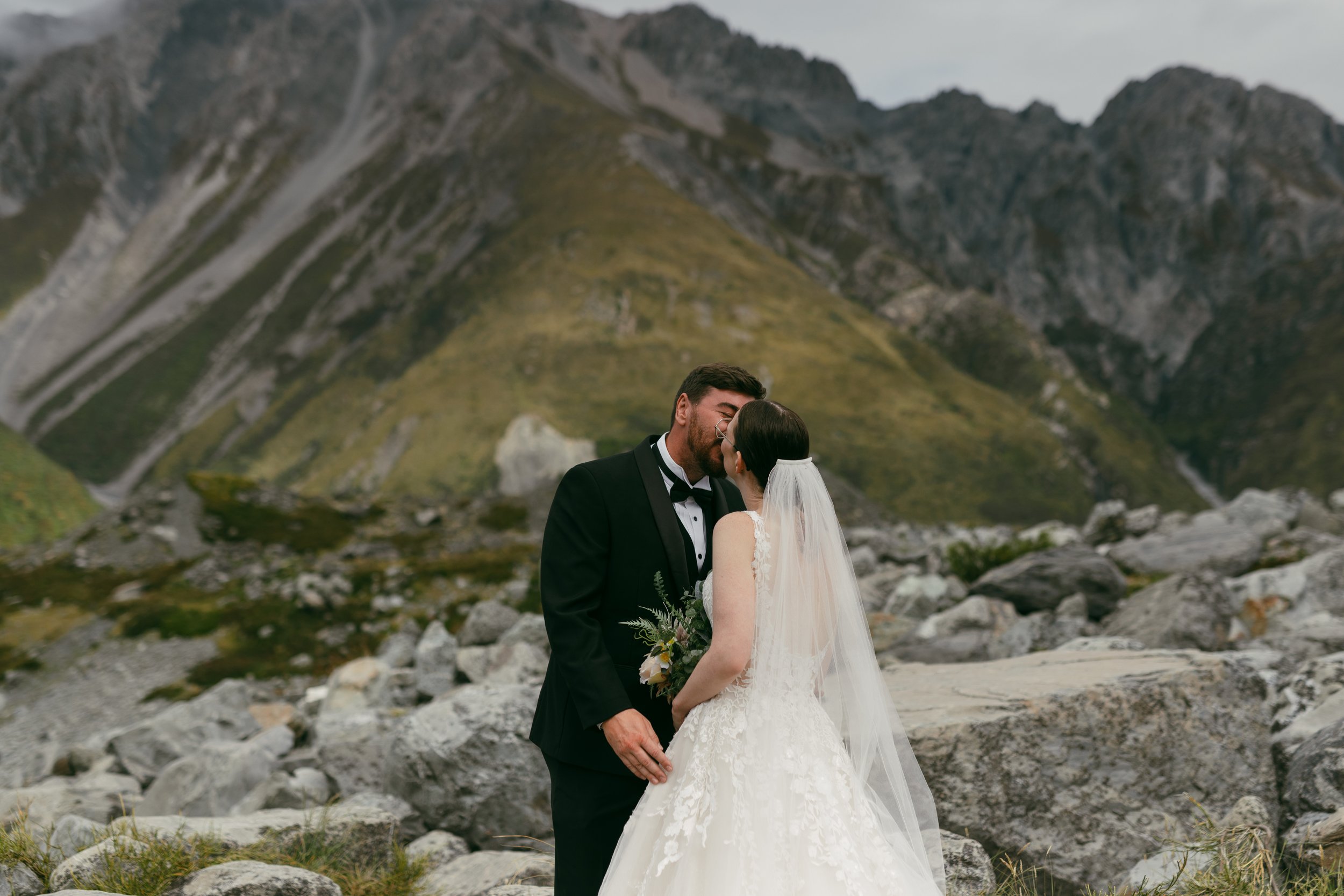 Laura & Josh - Eloise Bickle Photography-31.jpg