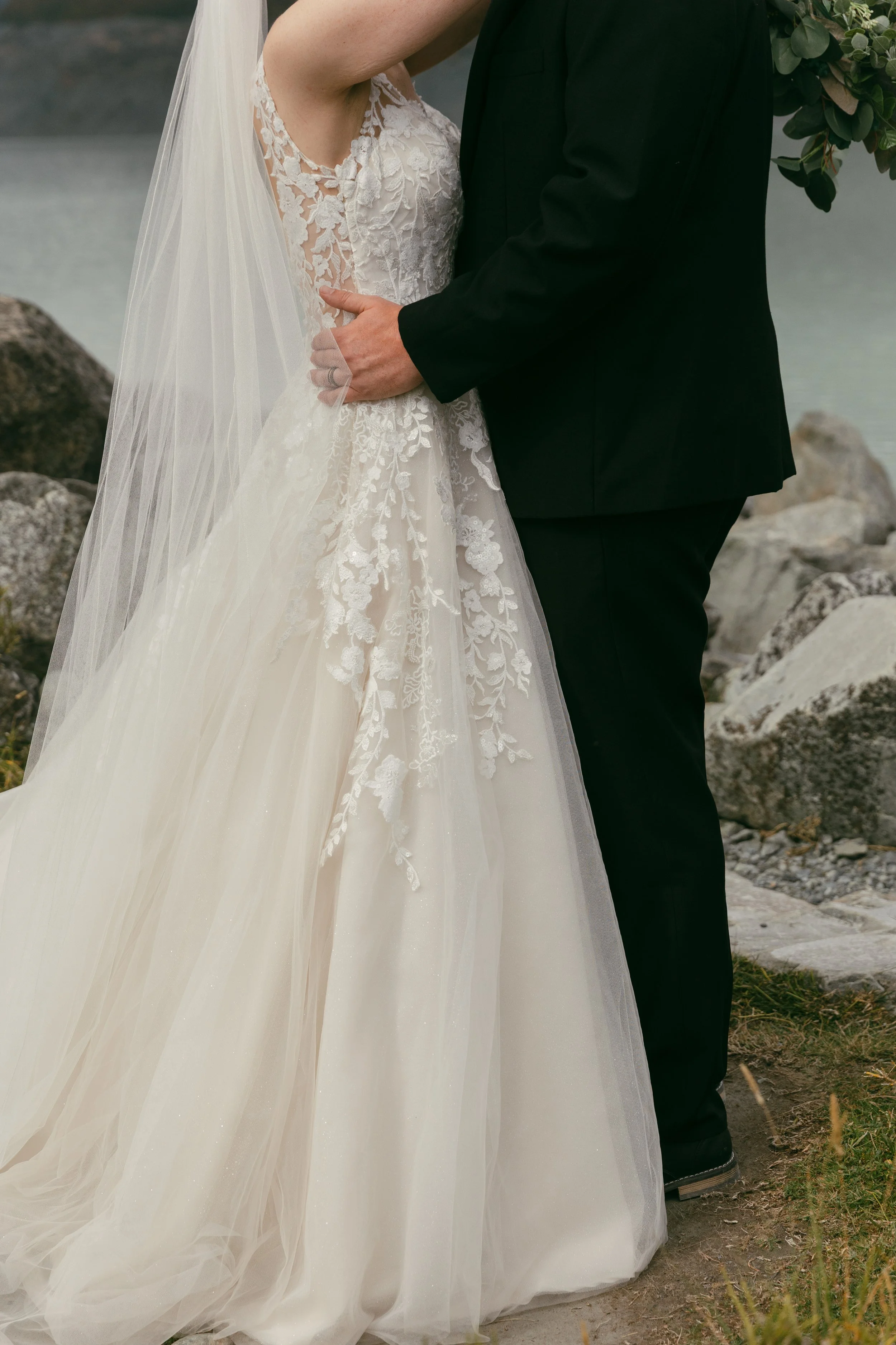 Laura & Josh - Eloise Bickle Photography-48.jpg