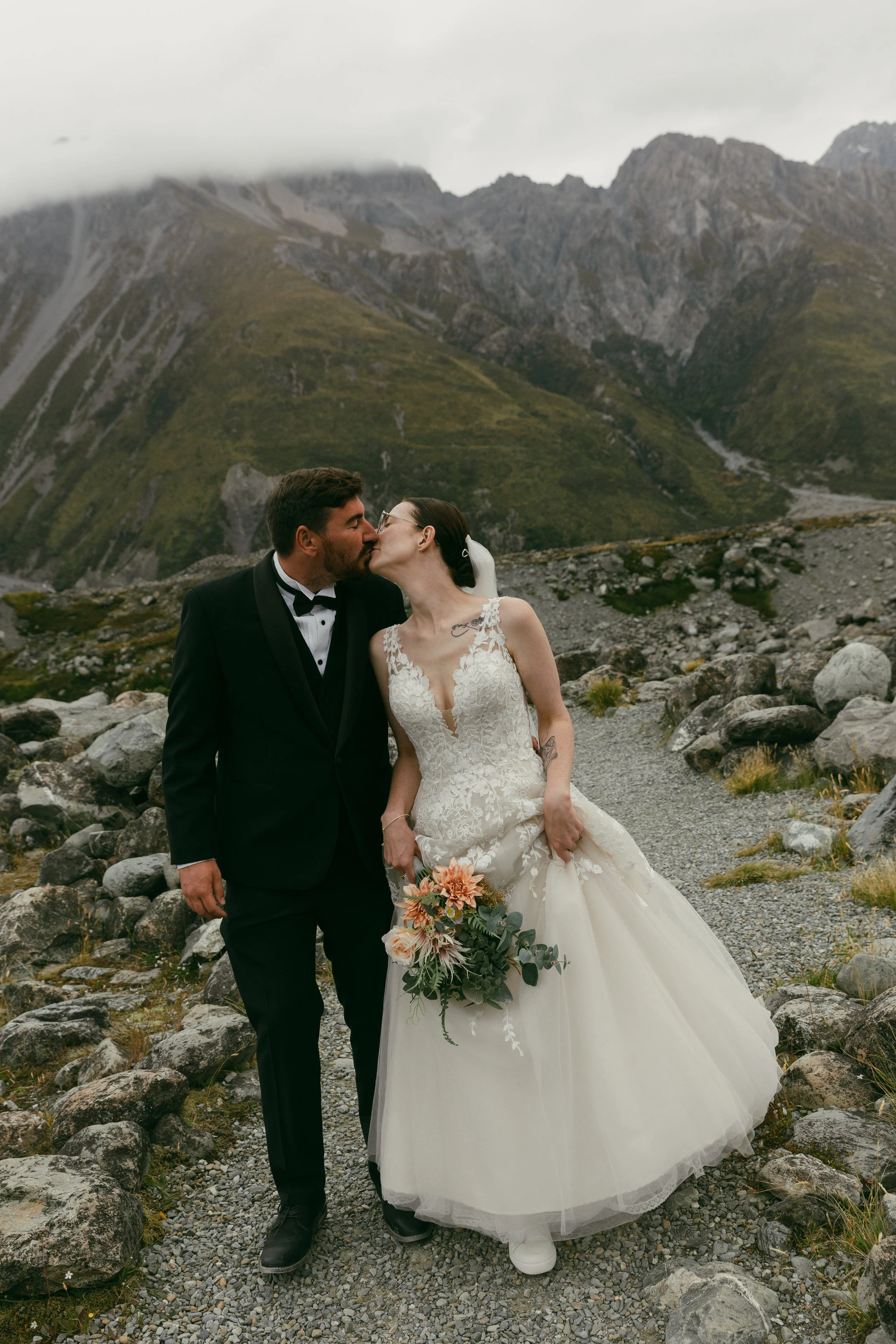 Laura & Josh - Eloise Bickle Photography-104.jpg