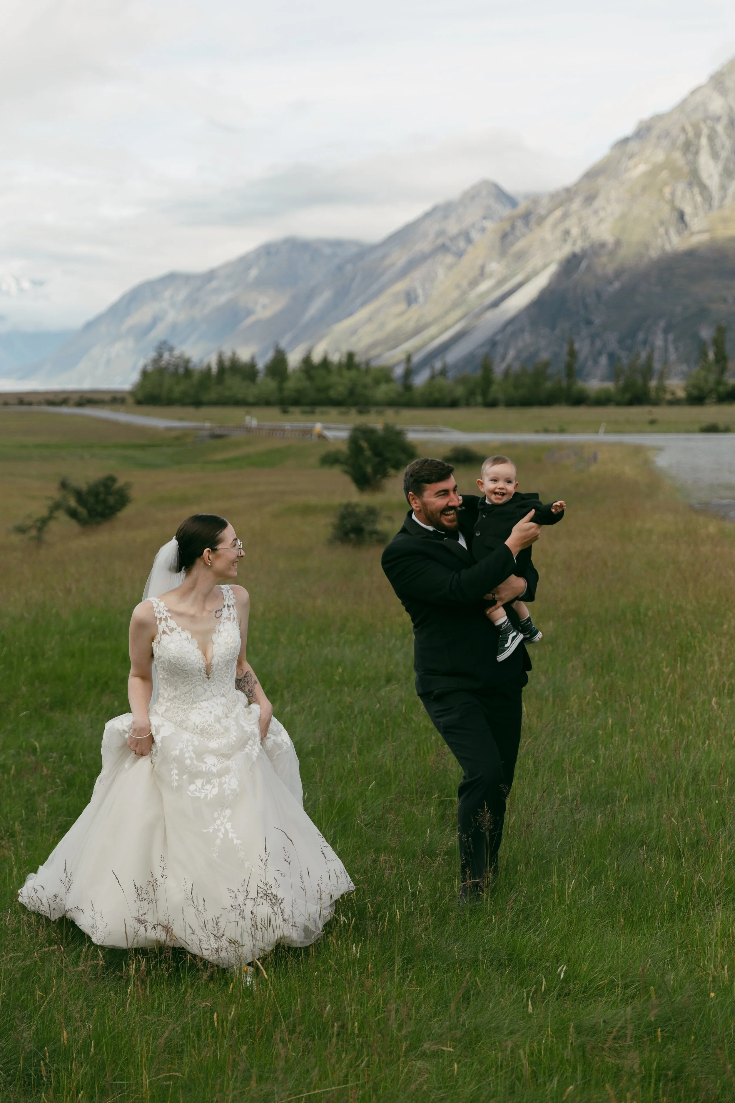 Laura & Josh - Eloise Bickle Photography-144.jpg