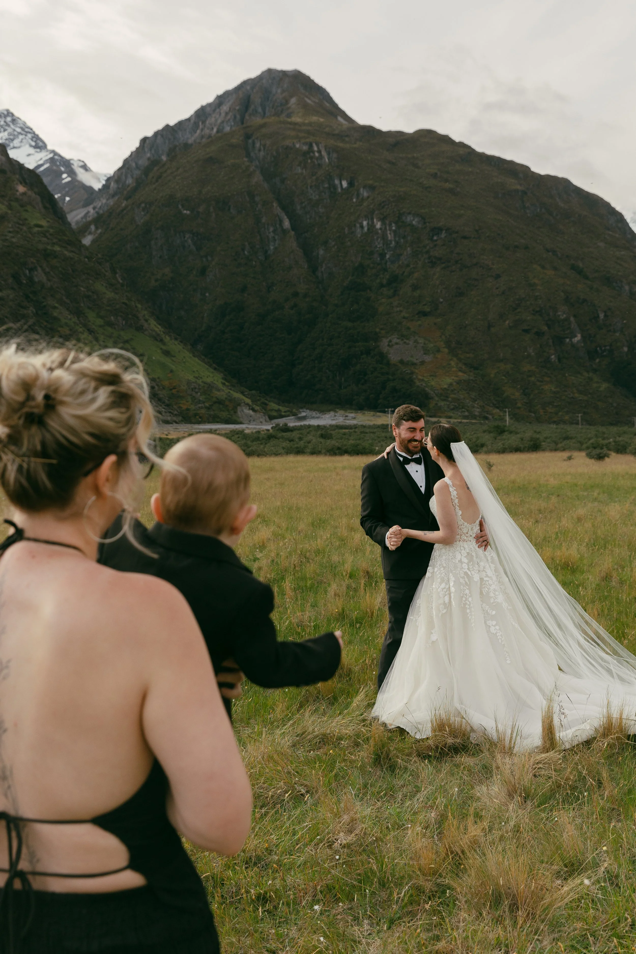 Laura & Josh - Eloise Bickle Photography-306.jpg