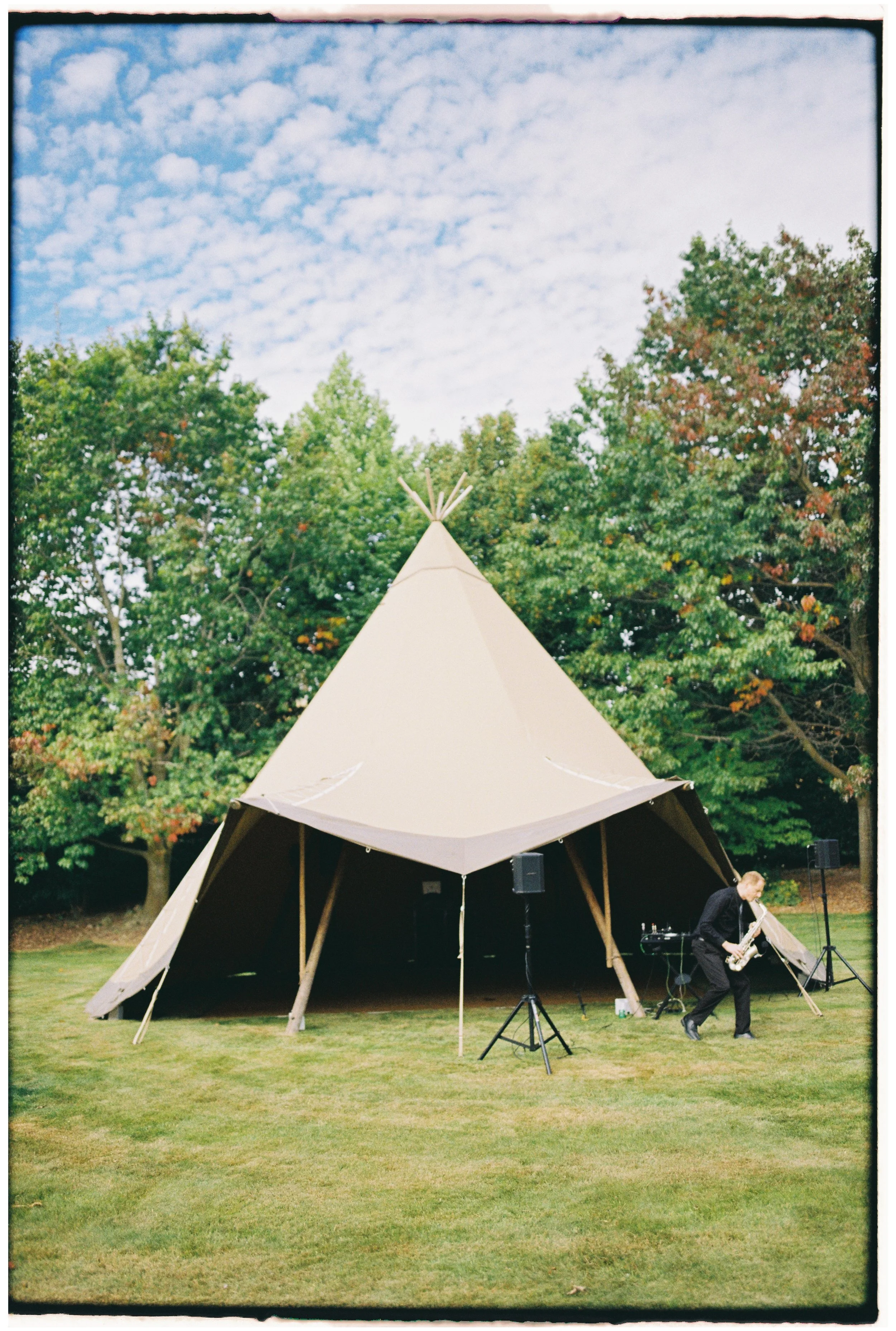 Georgia & Callum Film - Eloise Bickle Photography-57.jpg