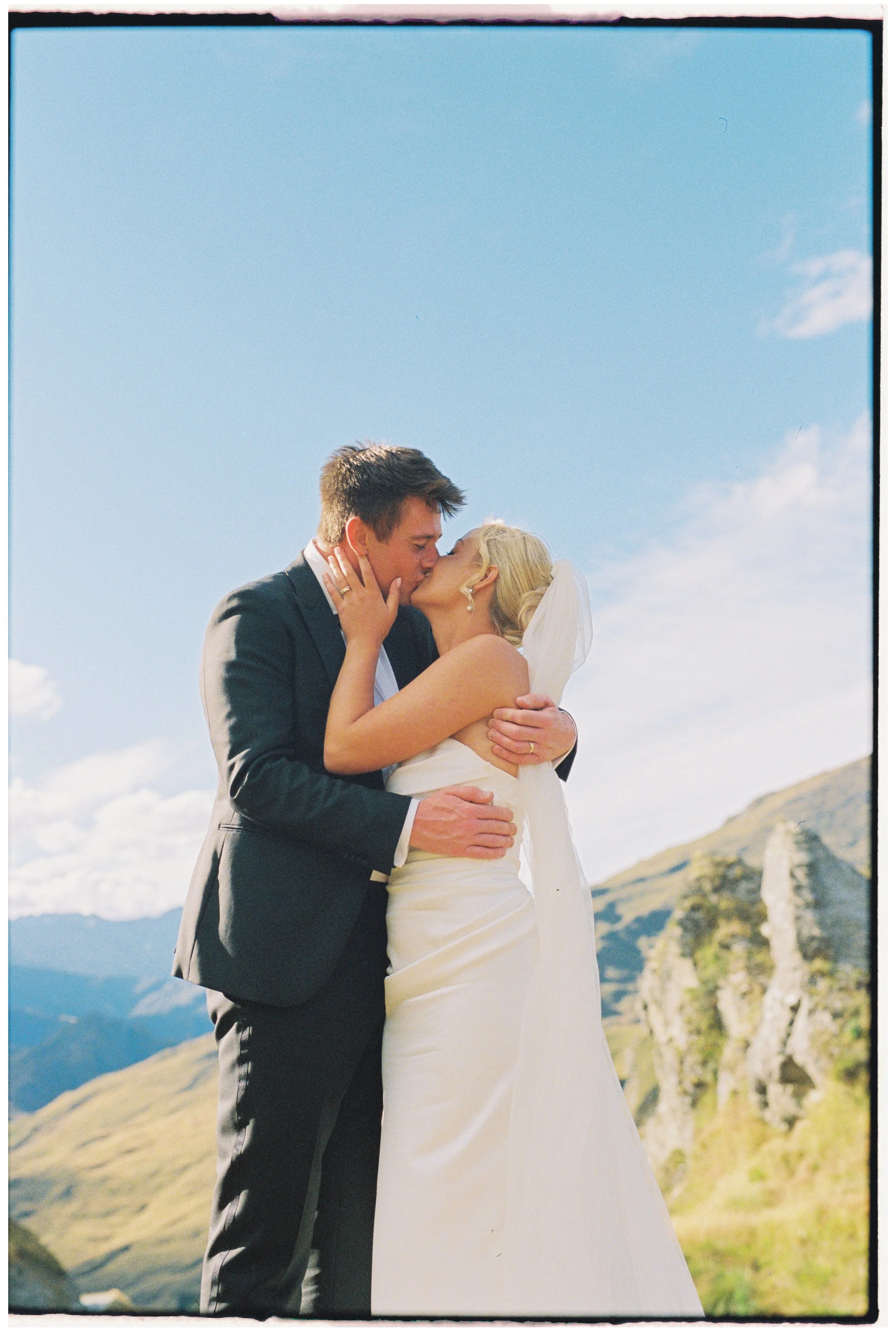 Georgia & Callum Film - Eloise Bickle Photography-101.jpg