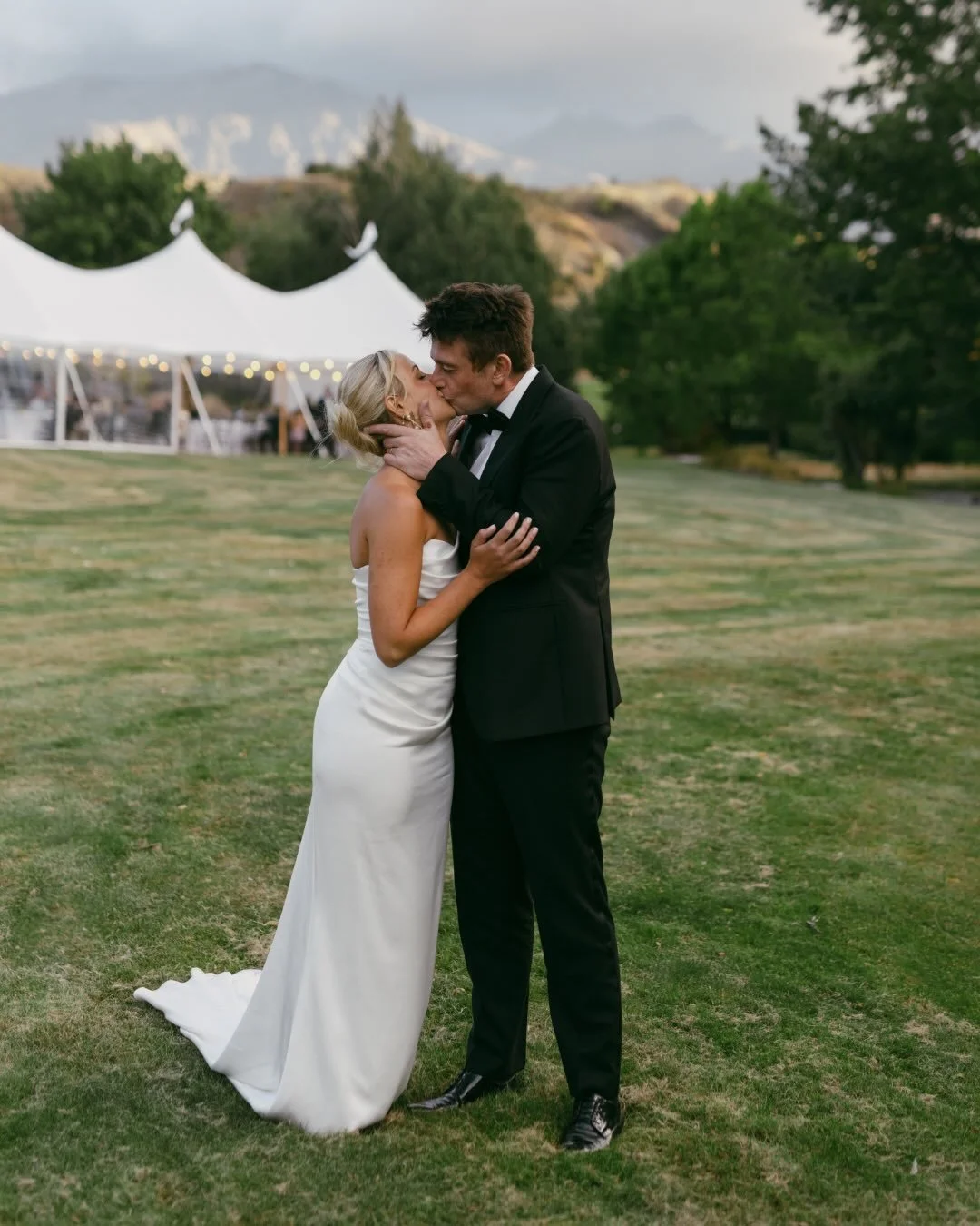 In such awe of the day we got to be apart of with Georgia &amp; Callum at their family property! 

~ 

#queenstownweddingphotographer #newzealandweddingphotographer