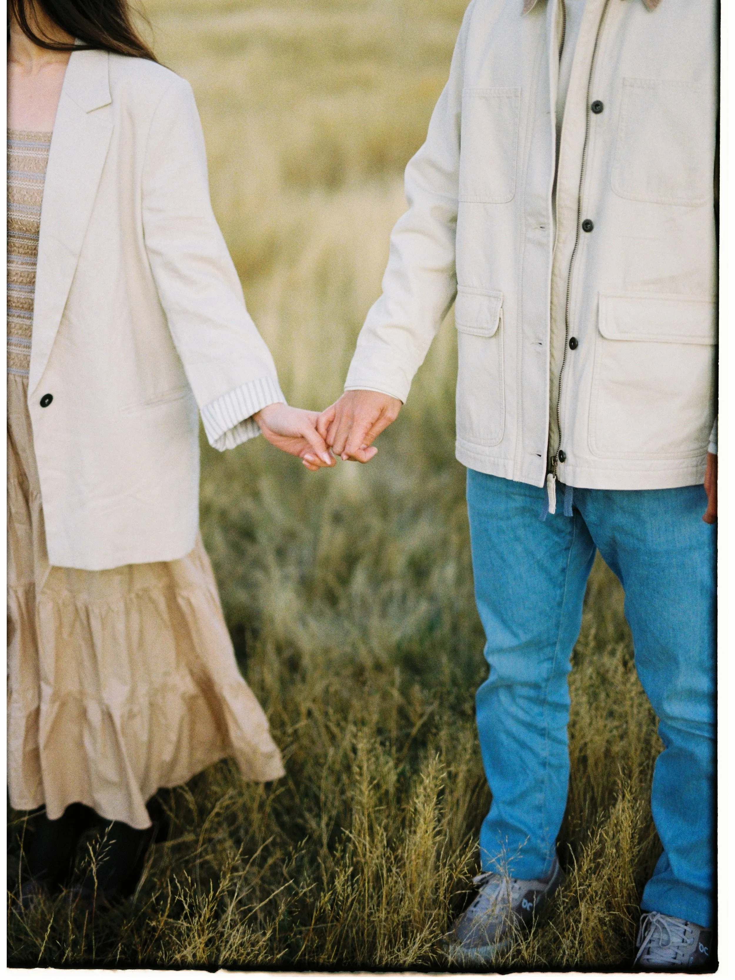 Running around fields in Wanaka sounds pretty special for a couple session 

~ 

#couplesonfilm #35mmfilm #couplephotographer #wanakaengagementsession