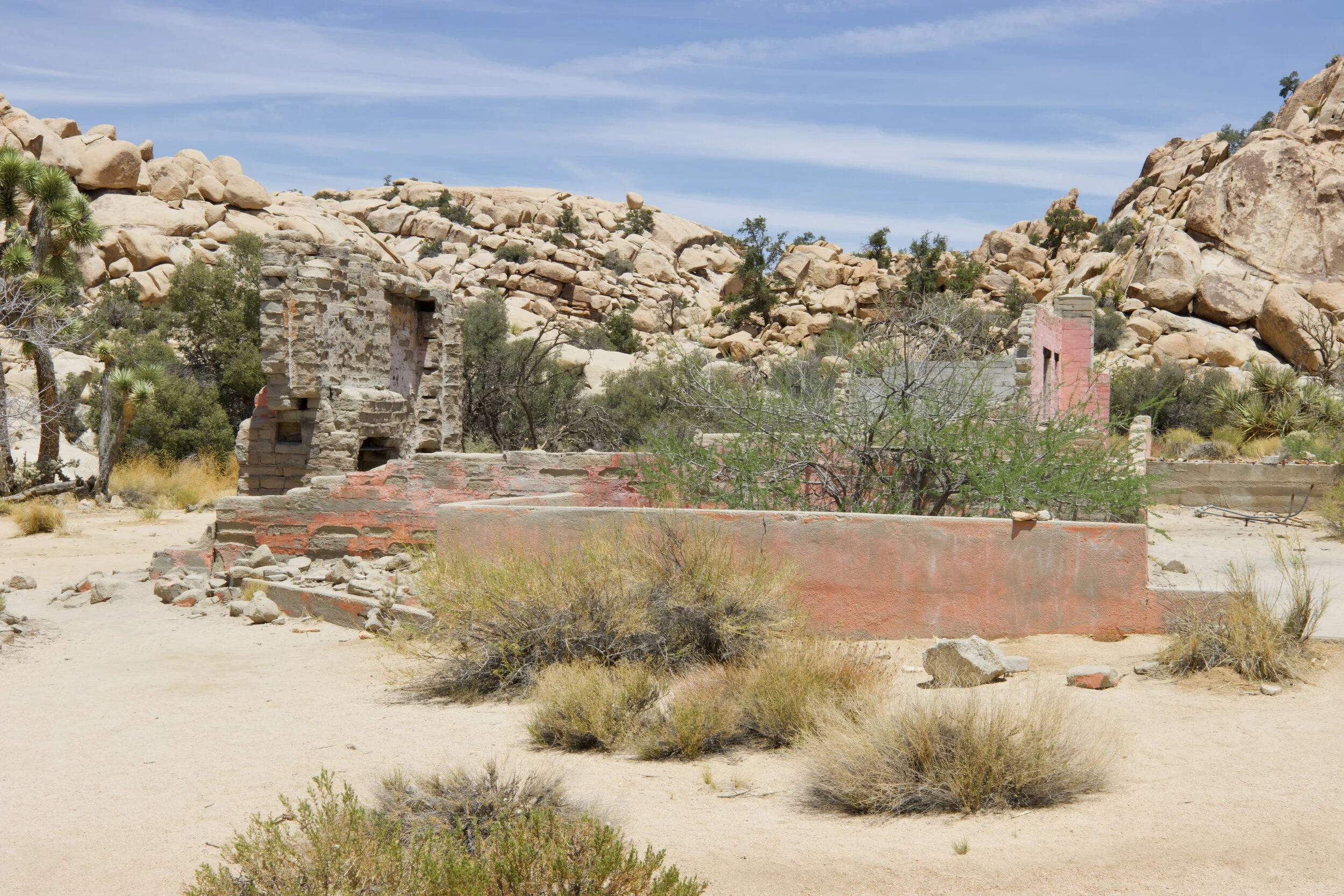 An unmarked abandoned building off the trail.