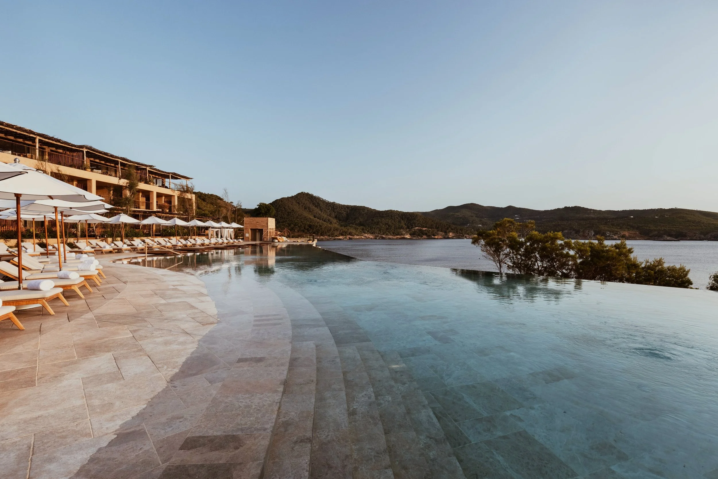 Infinity Pool-VSCO (1).jpeg