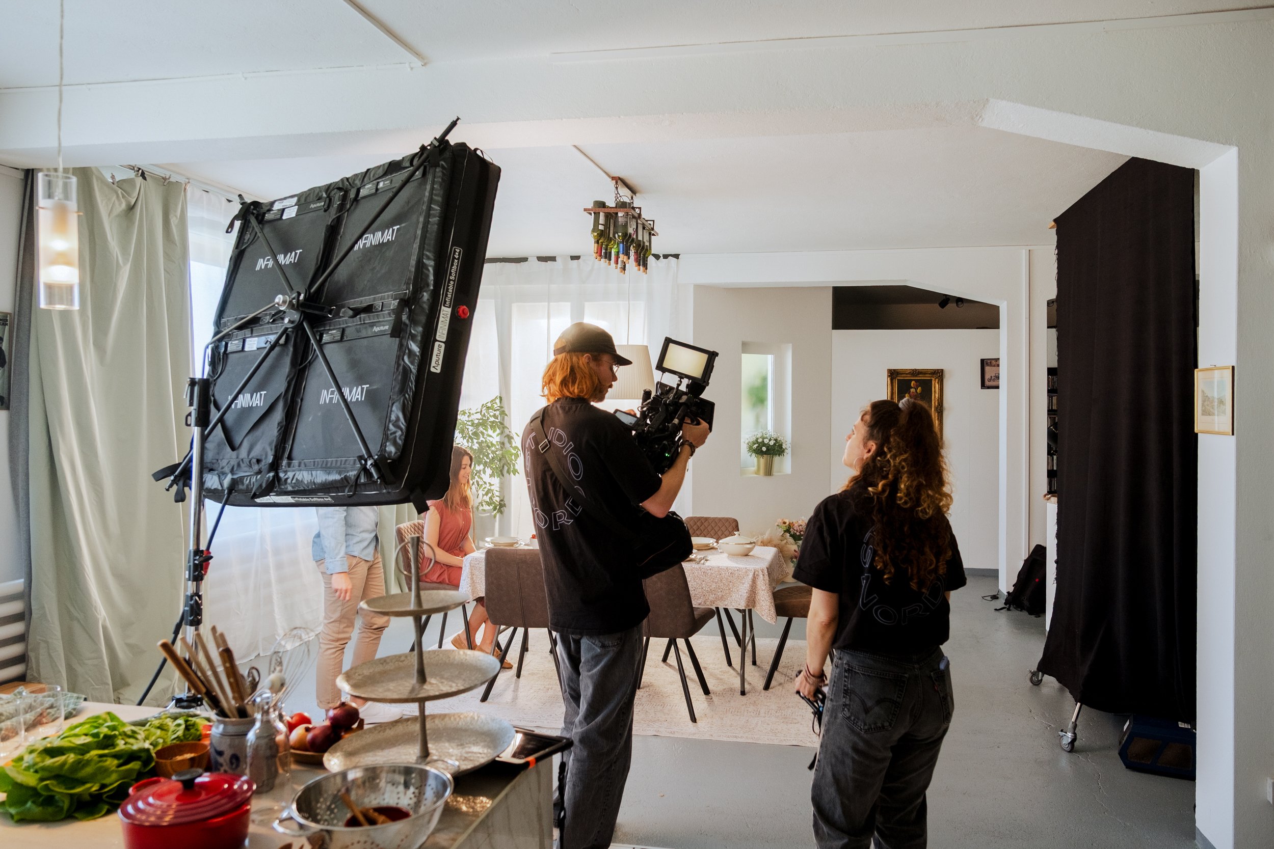 23_Brunos-Jahreskampagne-2026-BTS-DSCF6065.jpg