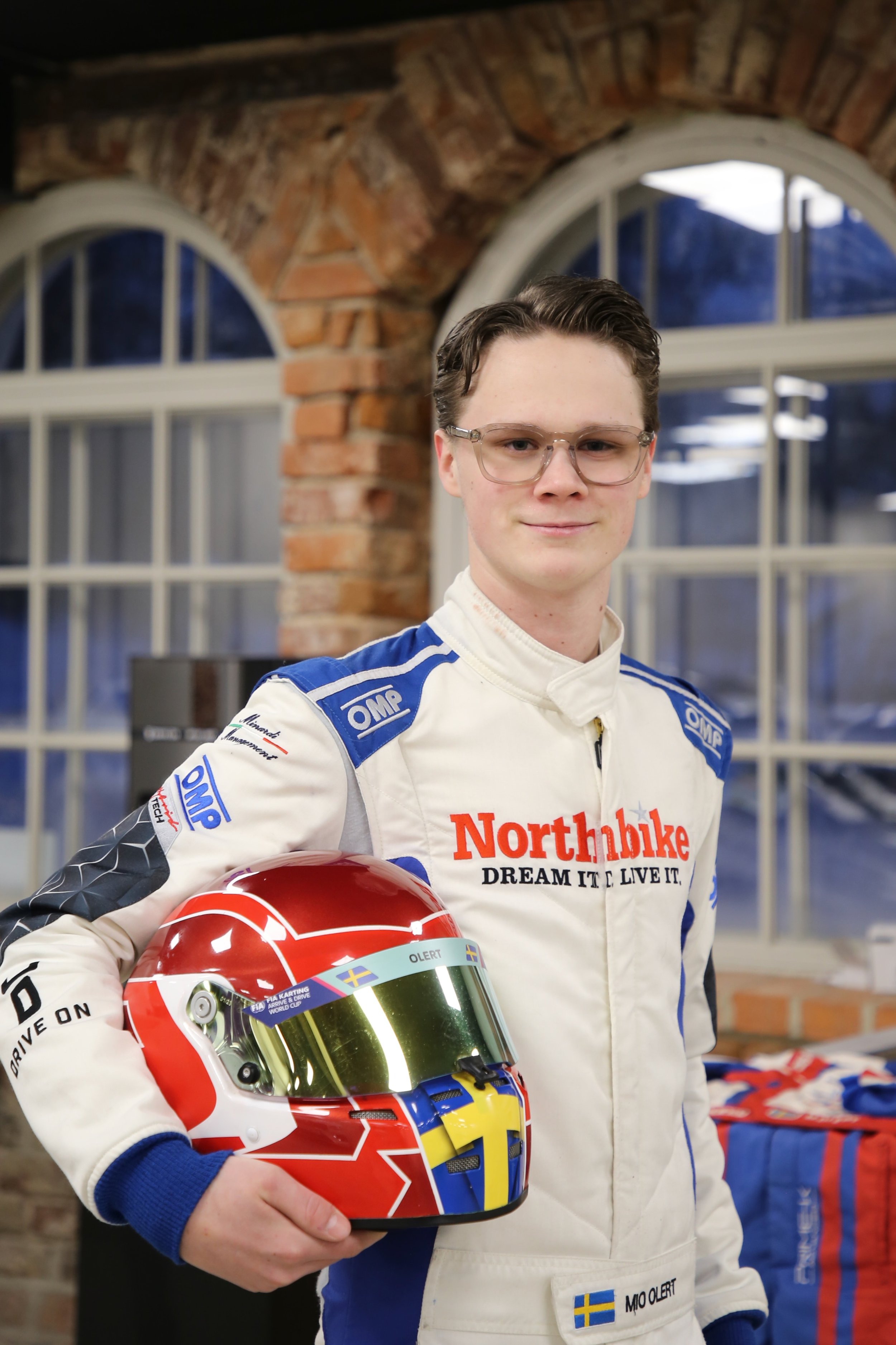 Full fart mot Formel 4 för Mio