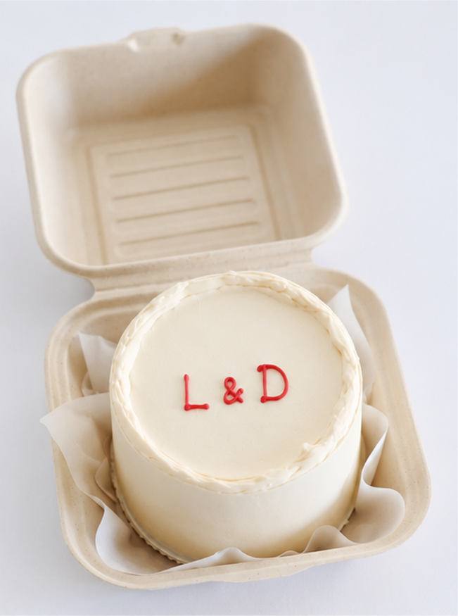 Wedding Mini Cake with Initials.png