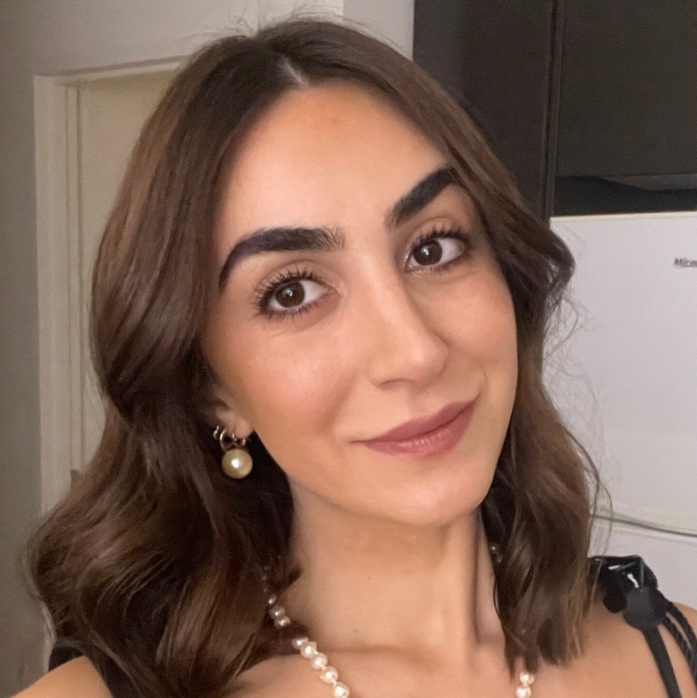 A face to the business 🔔 We have had a few new followers recently and thought It would be a good idea to put a face to Nue Beauty!⁠
⁠
Meet the owner and founder of Nue Beauty, Sarah 🎀.⁠
Sarah started Nue Beauty three years ago from home two salons 