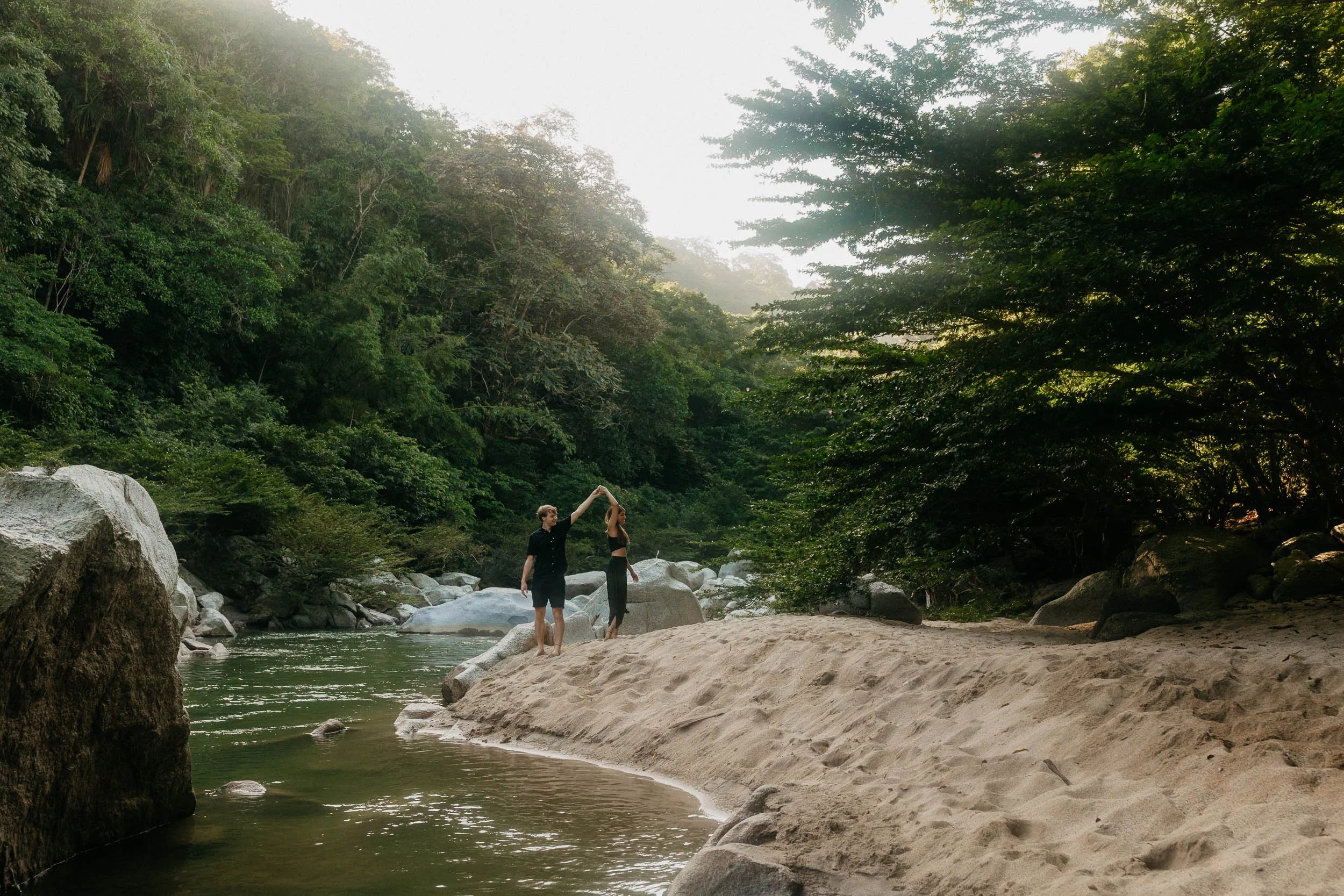 colombia-rivier-shoot-niyi-45.jpg