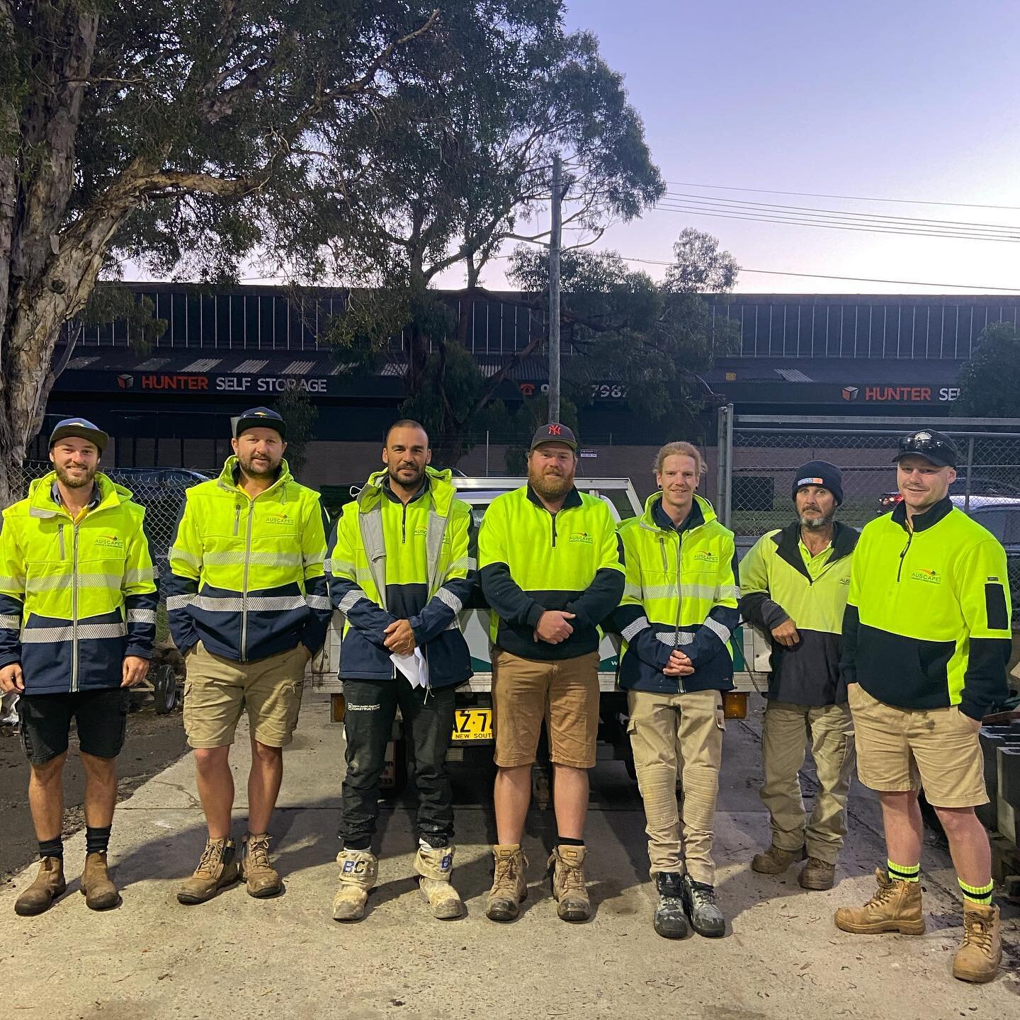 Thanking the boys this morning for putting in the effort day in, day out! 💪🏻(missing our first year apprentice Kyle) #dreamteam #auscapelandscaping