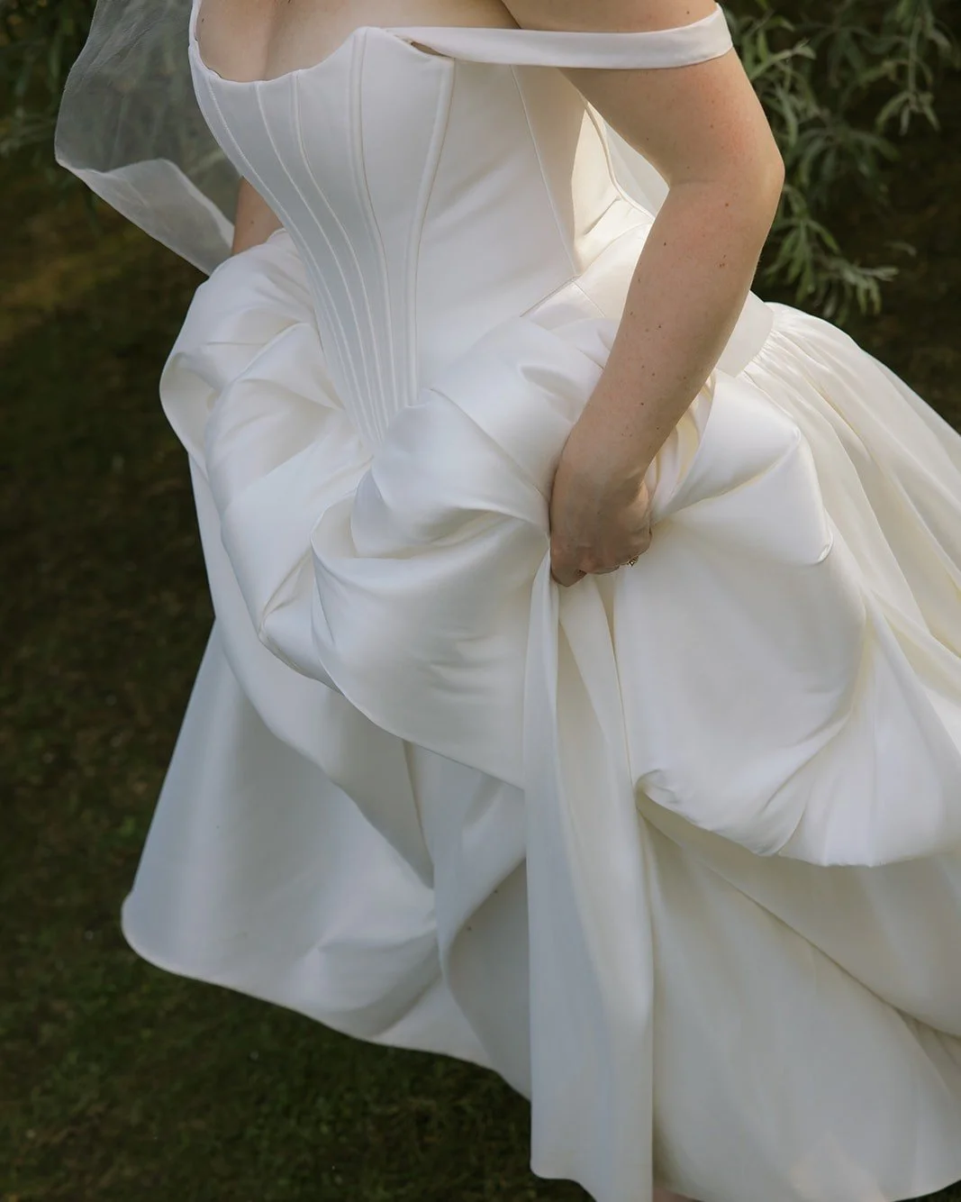 You&rsquo;re the kind of person who finds beauty in both the quiet and the chaos. You love a slow walk through the countryside, where the light hits just right and time seems to pause. Yet you&rsquo;re also the last one standing at the afterparty, si