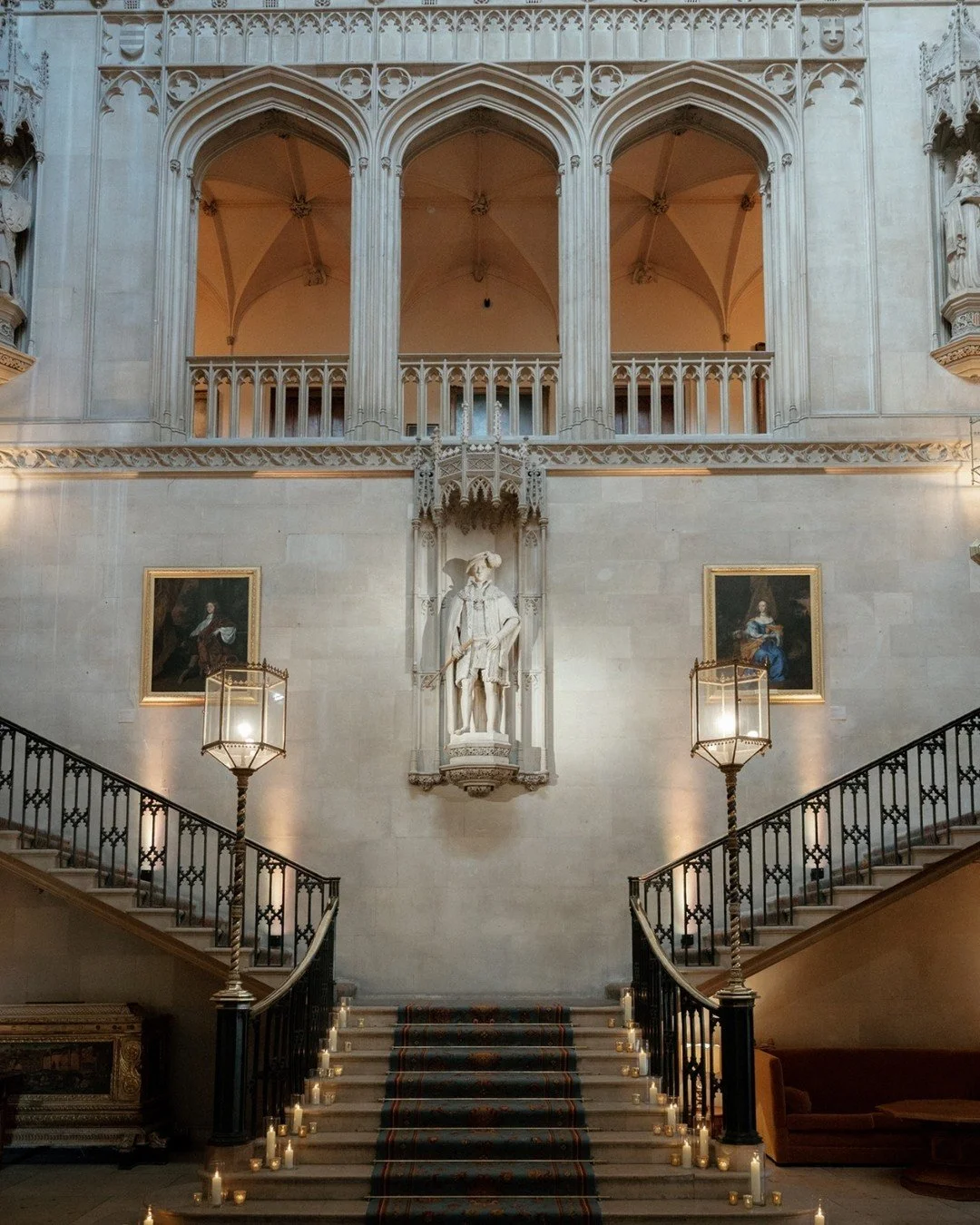 R&amp;B wanted a venue that felt miles away from home in the U.S. And Ashridge delivered. Historic character, refined interiors, and a sense of romance that&rsquo;s pure England. Every corner was picture-perfect, every moment unforgettable.

Nestled 