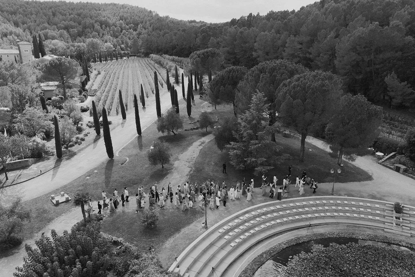 Day one of X &amp; N&rsquo;s wedding weekend at the breathtaking @chateaudeberne

This September celebration began with a vibrant Hindu ceremony, set amphitheatre-style among the vineyards, with loved ones surrounding the couple in the Proven&ccedil;