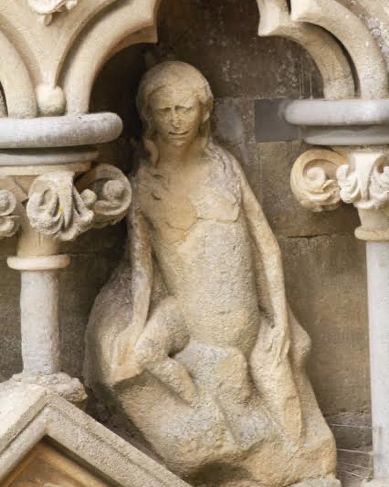 Last week I climbed the front of Wells Cathedral which is presently being cleaned&hellip;.there I looked into these extraordinary faces from the 13th century &hellip;.a slight tilt of the head, a hand resting on the shoulder of another, making them l