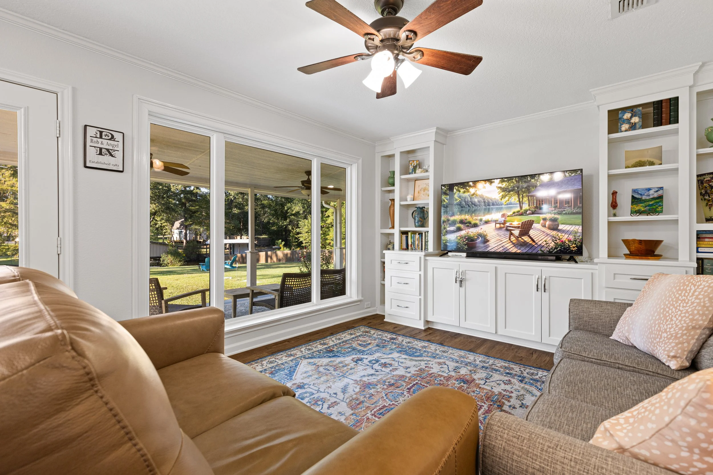 Living NF 47 Fix-1.jpg