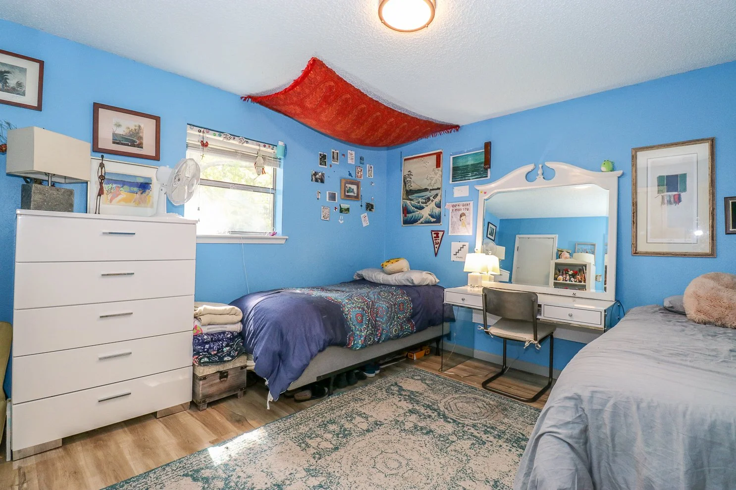 Guest Bed (1) - 395 Delmora- IMG_4528.jpg