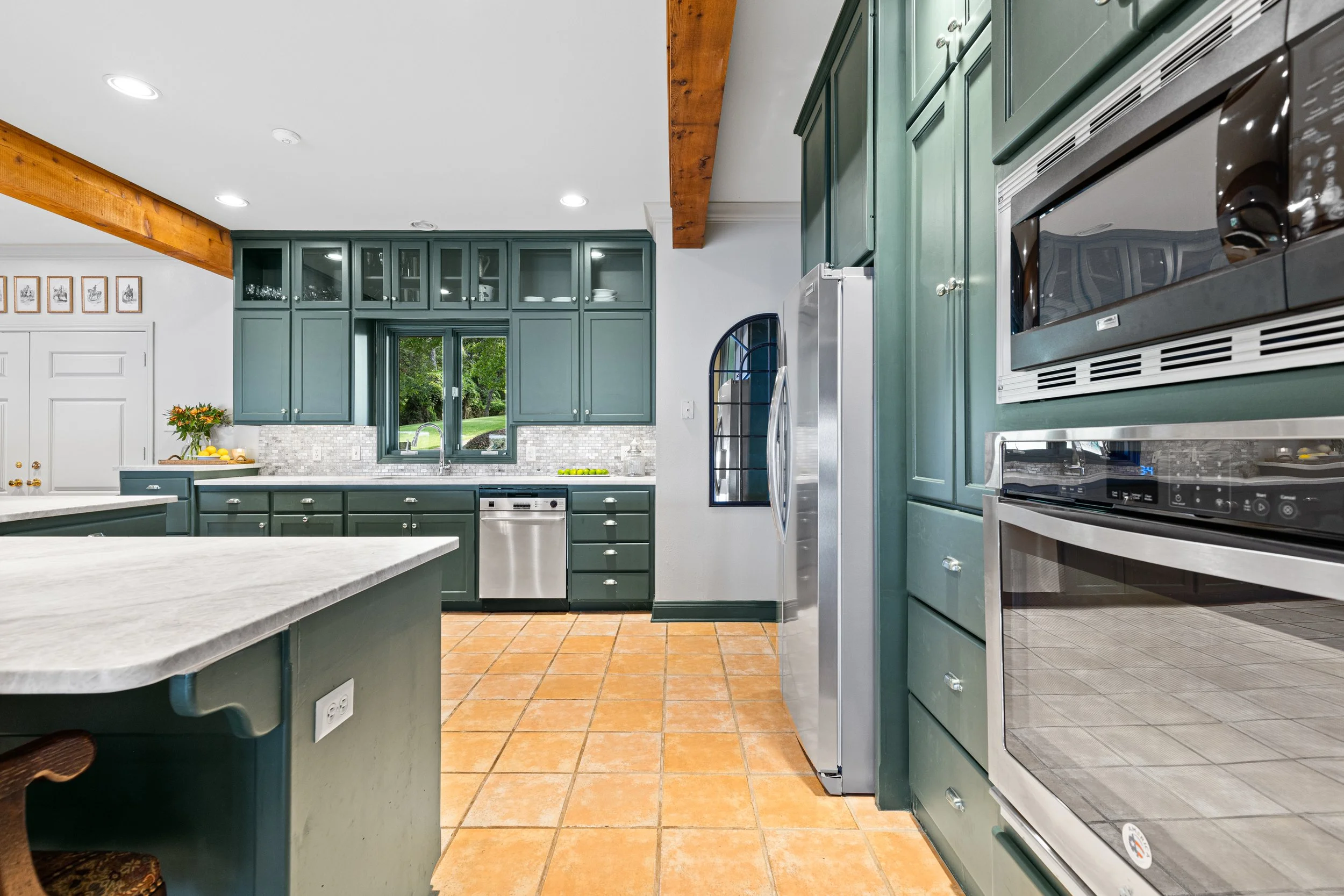 KITCHEN - ST 48 Lake Cherokee-42.jpg