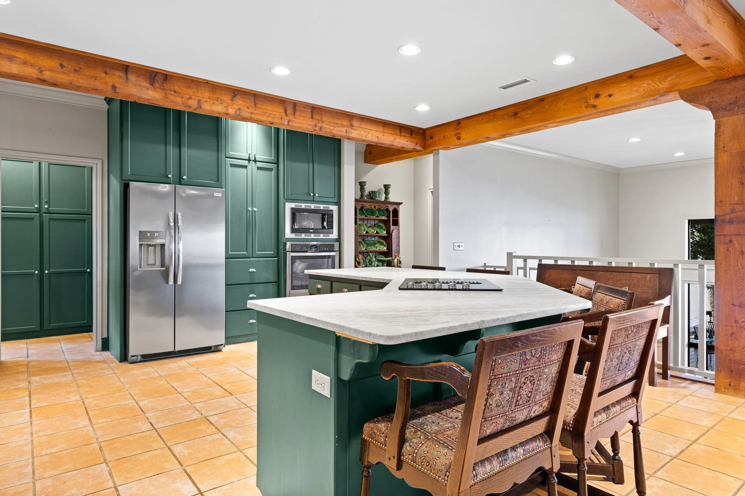 KITCHEN - ST 48 Lake Cherokee-35.jpg