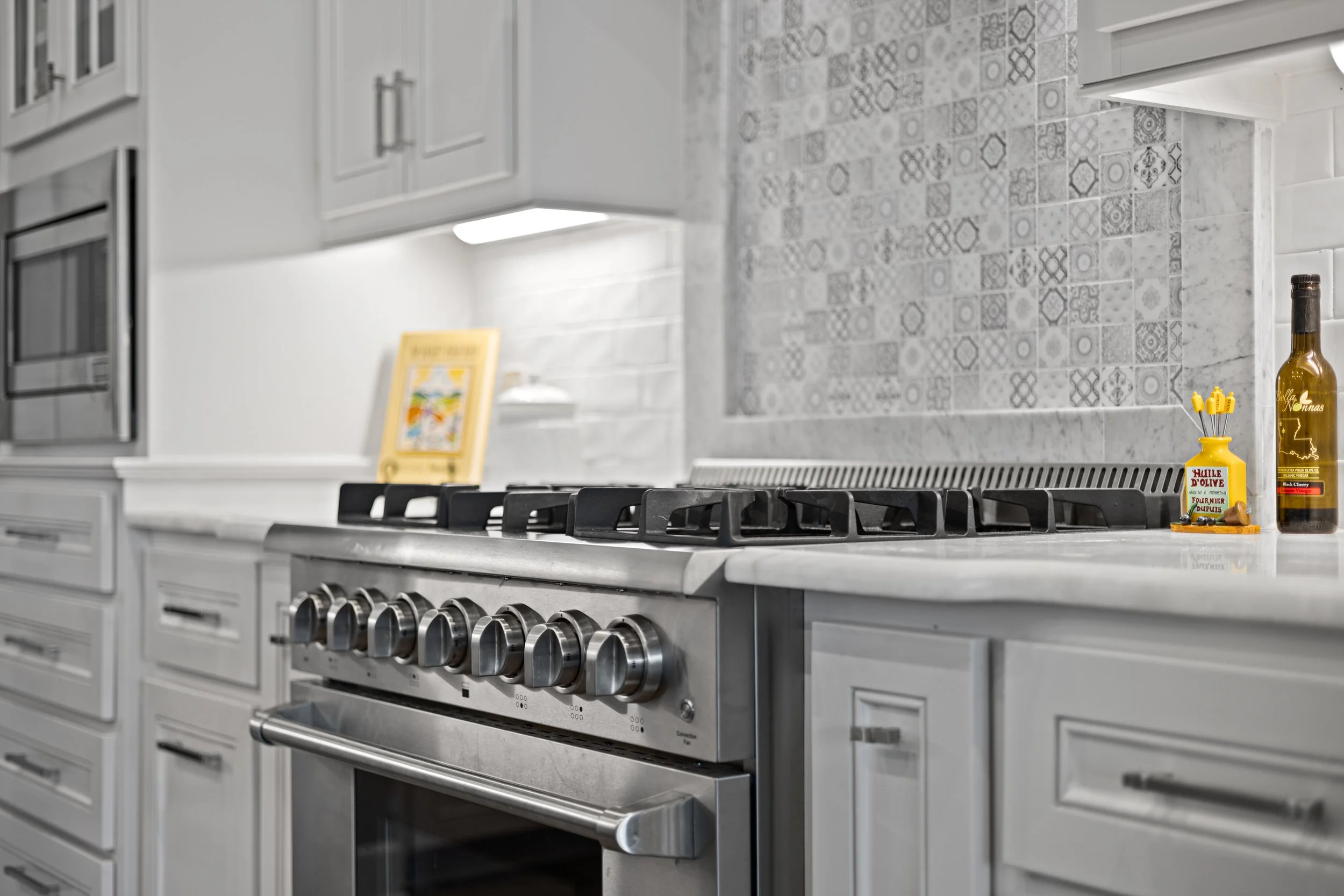 9 4022 Hidden Hills Cir -kitchen close 28.jpg