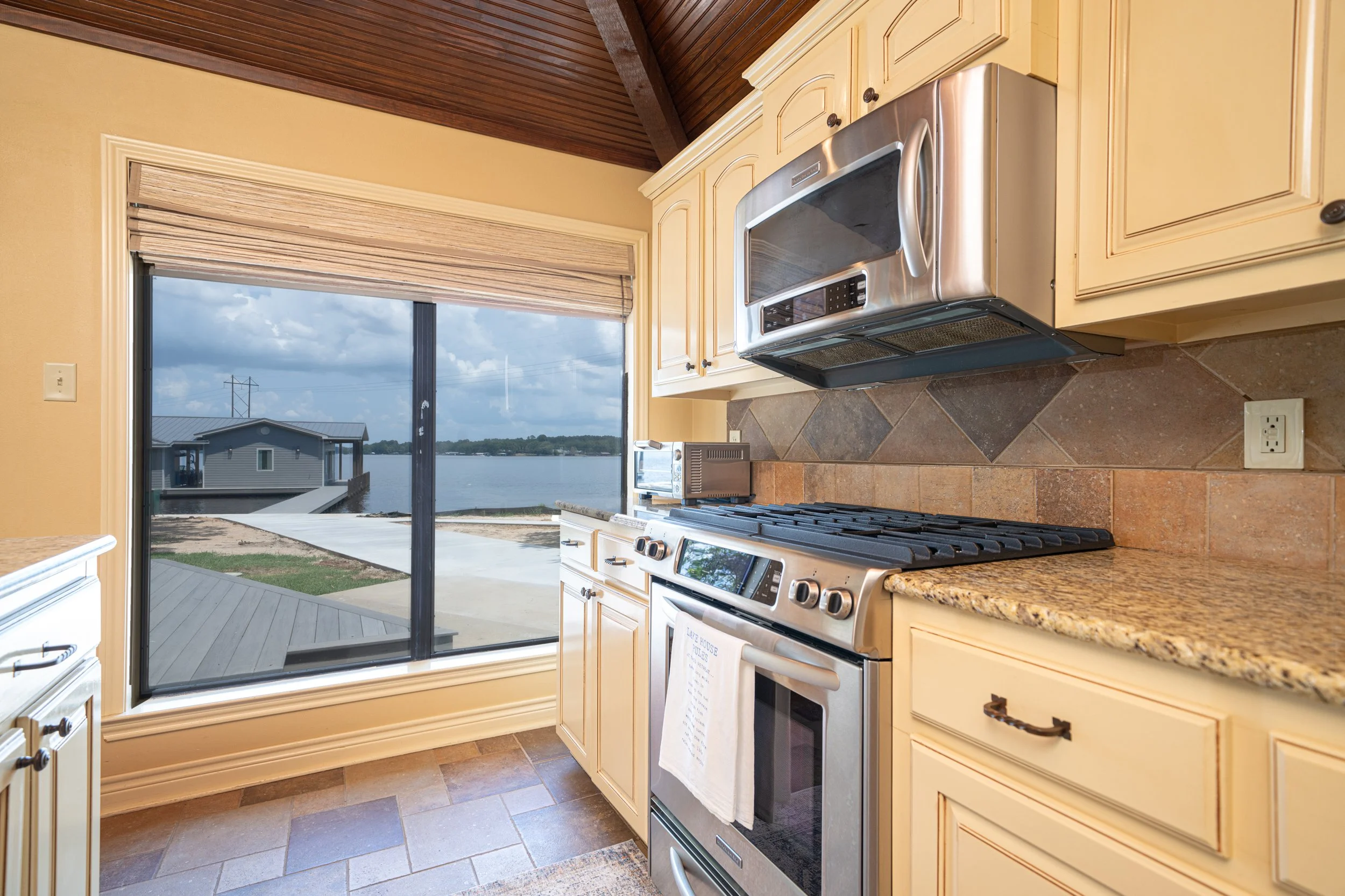 Guest House Kitchen 3.JPG