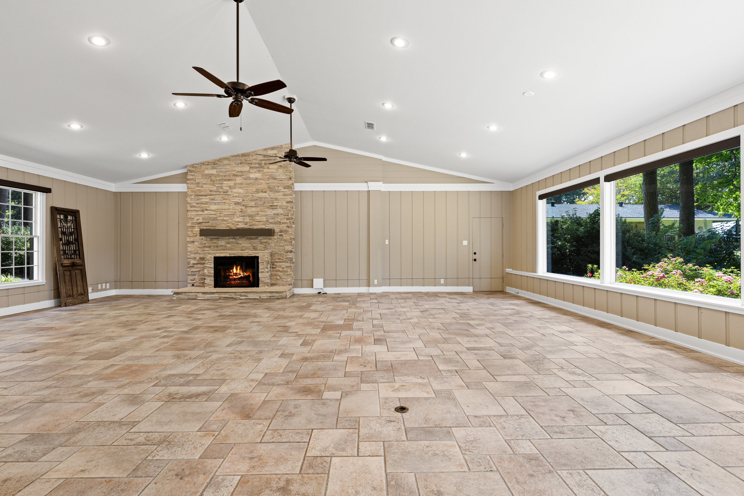 Living Room - NK 26-40.jpg