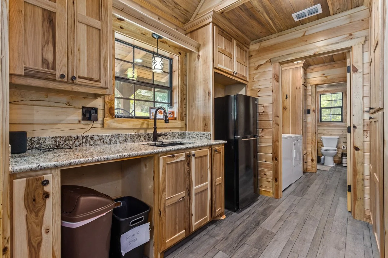 2.5 kitchen main.jpg