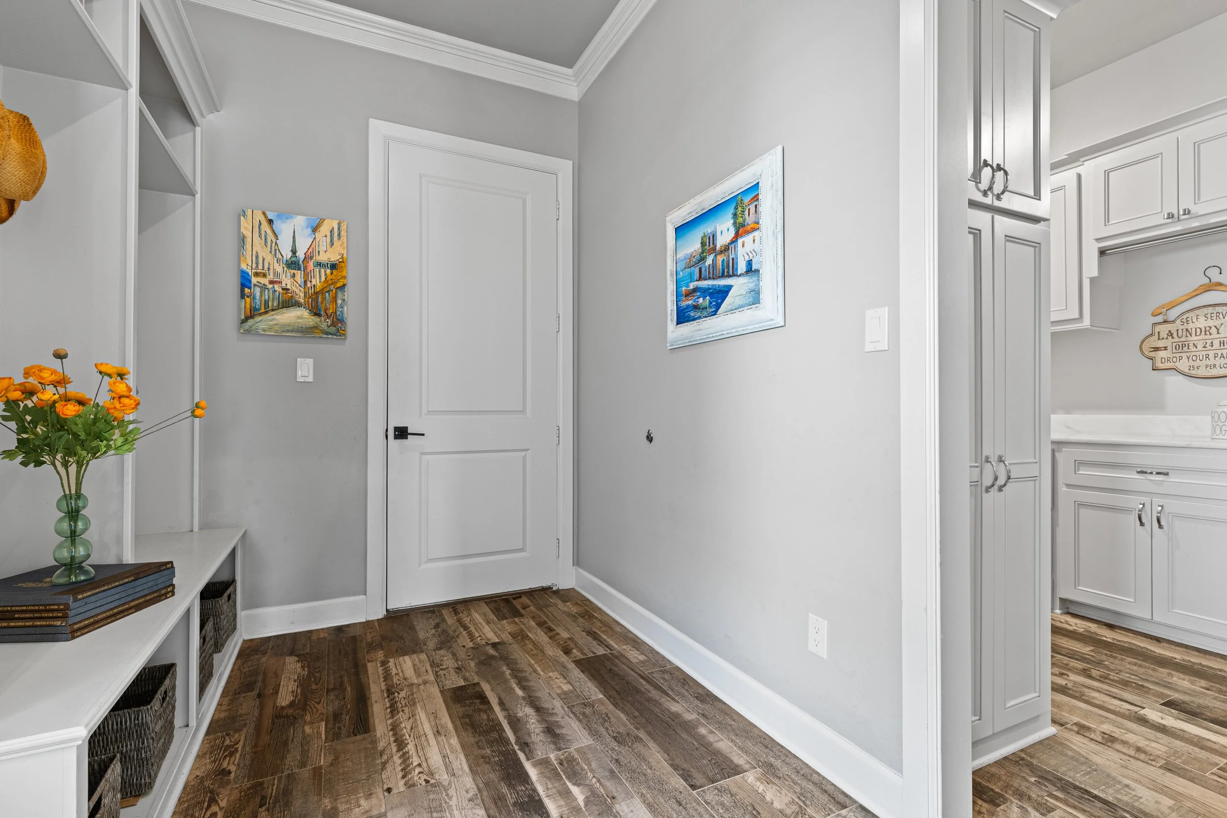 30 4022 Hidden Hills Cir -mudroom 56.jpg
