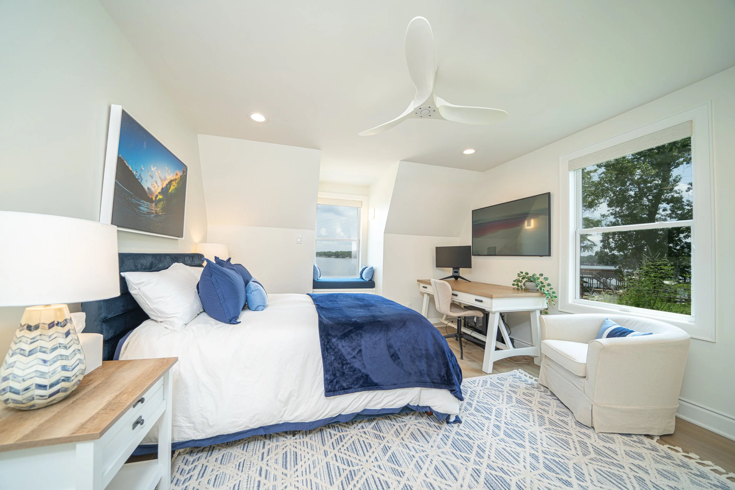 20 Guest 1 Bedroom .JPG