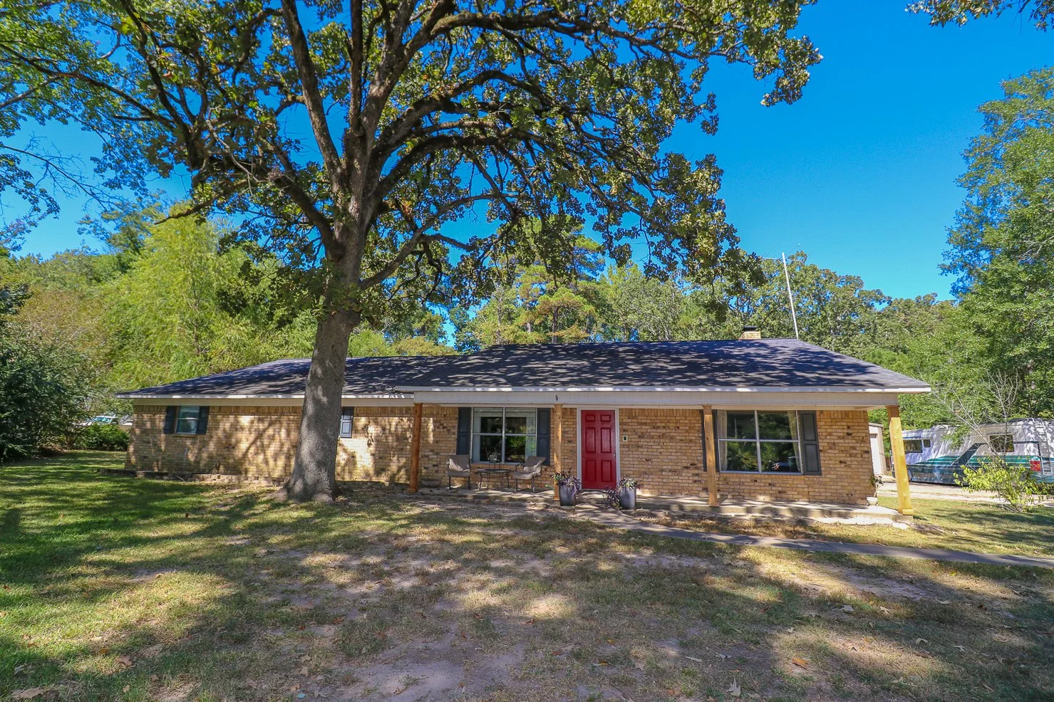 395 Delmora- IMG_4570.jpg