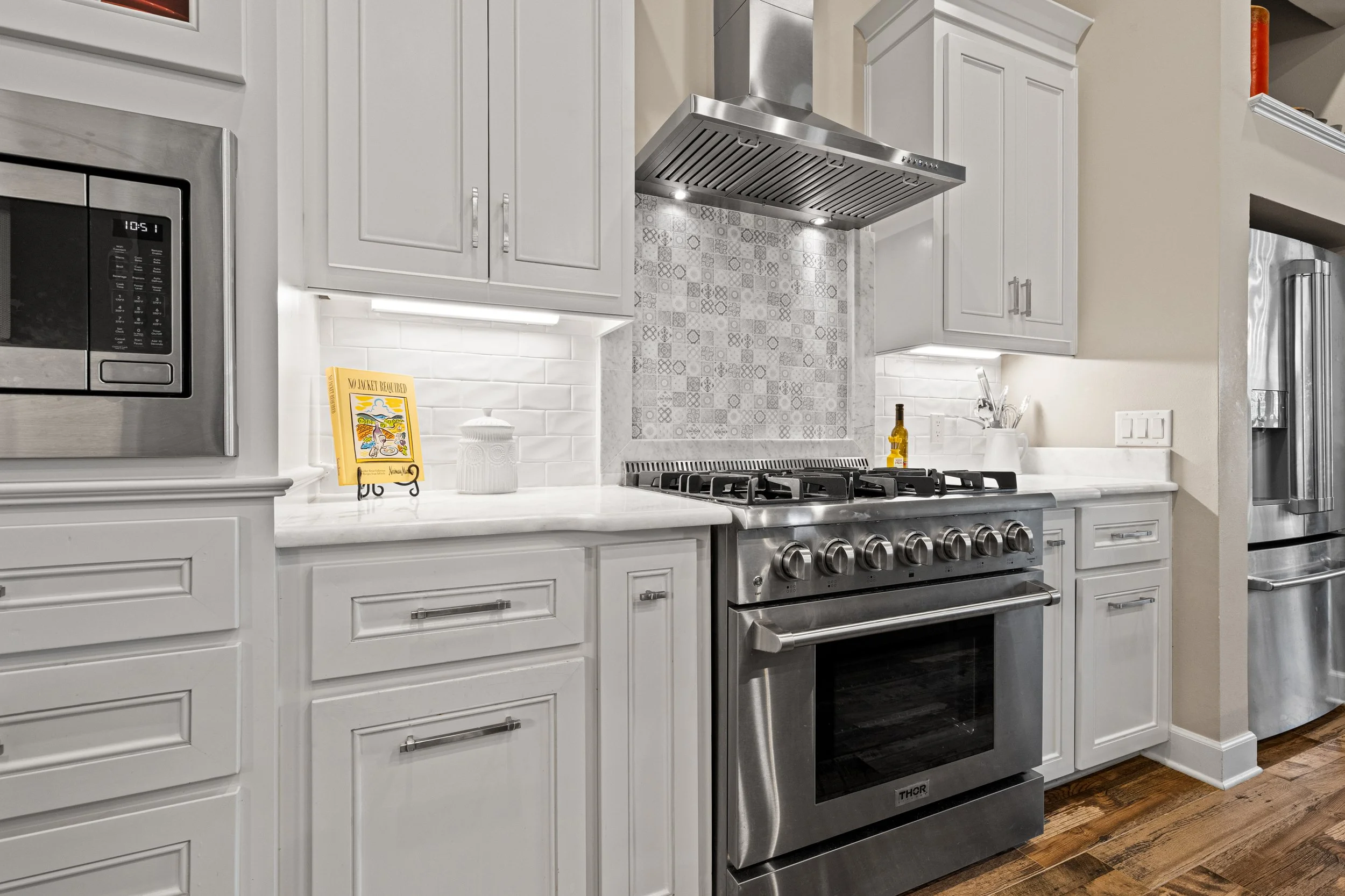 4 4022 Hidden Hills Cir -kitchen 30.jpg