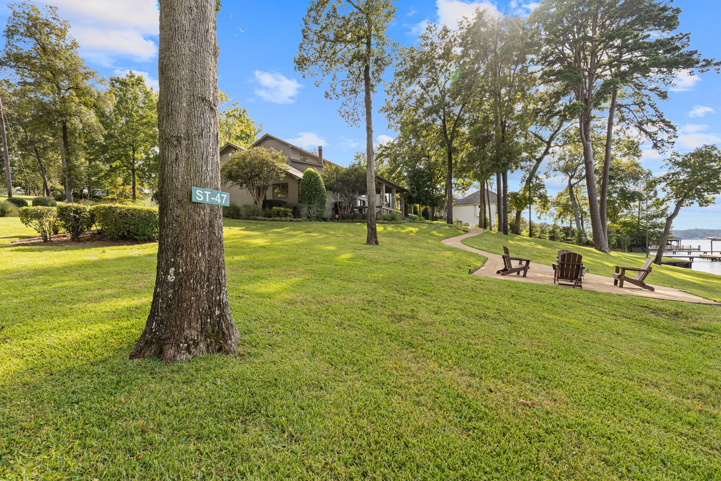 YARD SIDE -ST 48 Lake Cherokee-22.jpg